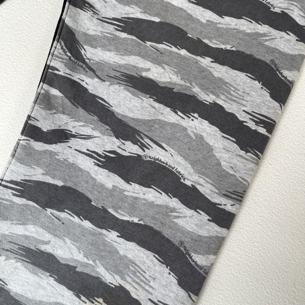 Levi's 90s Levi’s 501 Reworked Neighborhood Tiger Camo Mickey Denim Size US 34 / EU 50 - 13 Thumbnail