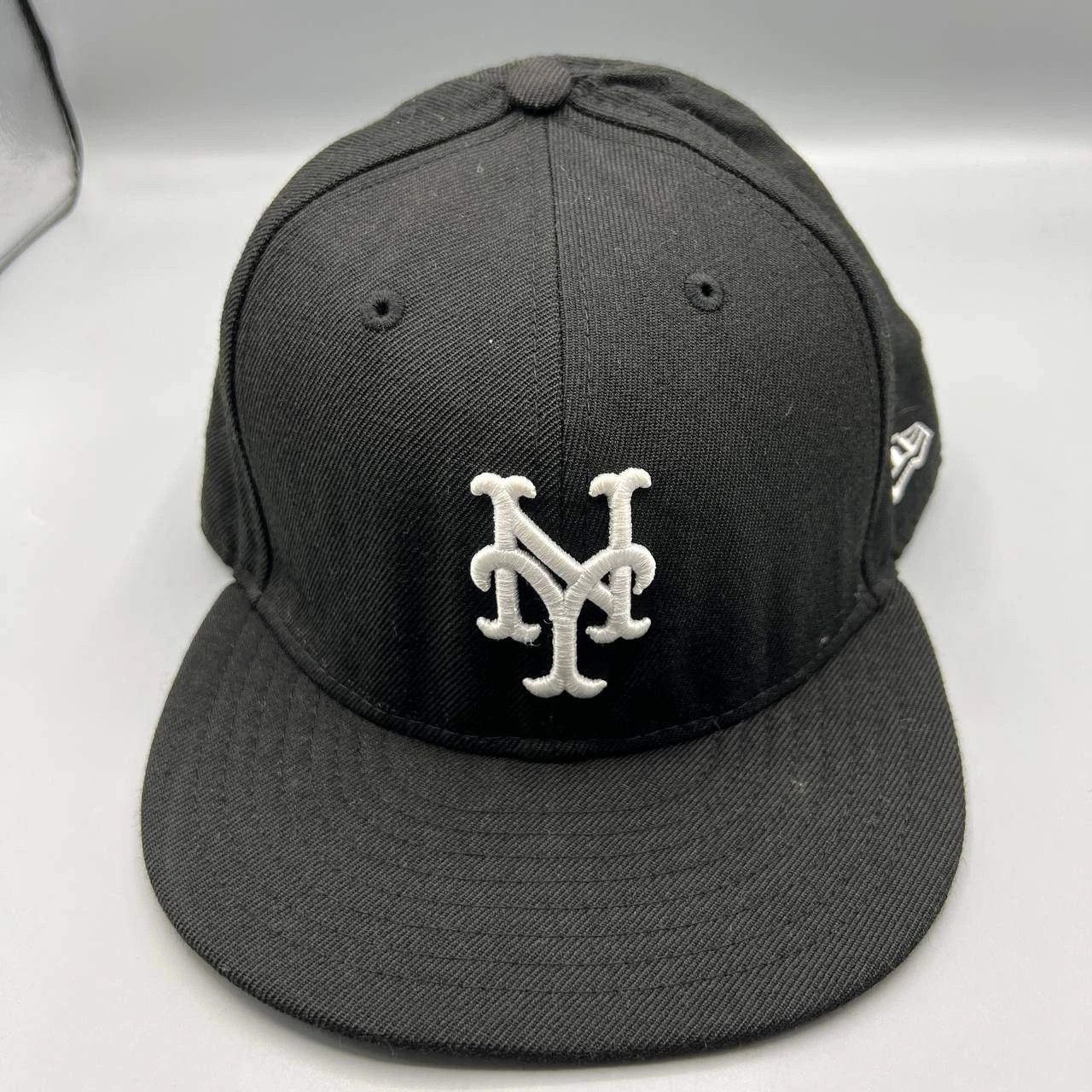 New Era New York Mets Hat Men 7 3/8 Black Embroidered Fitted Cap Size ONE SIZE - 1 Thumbnail
