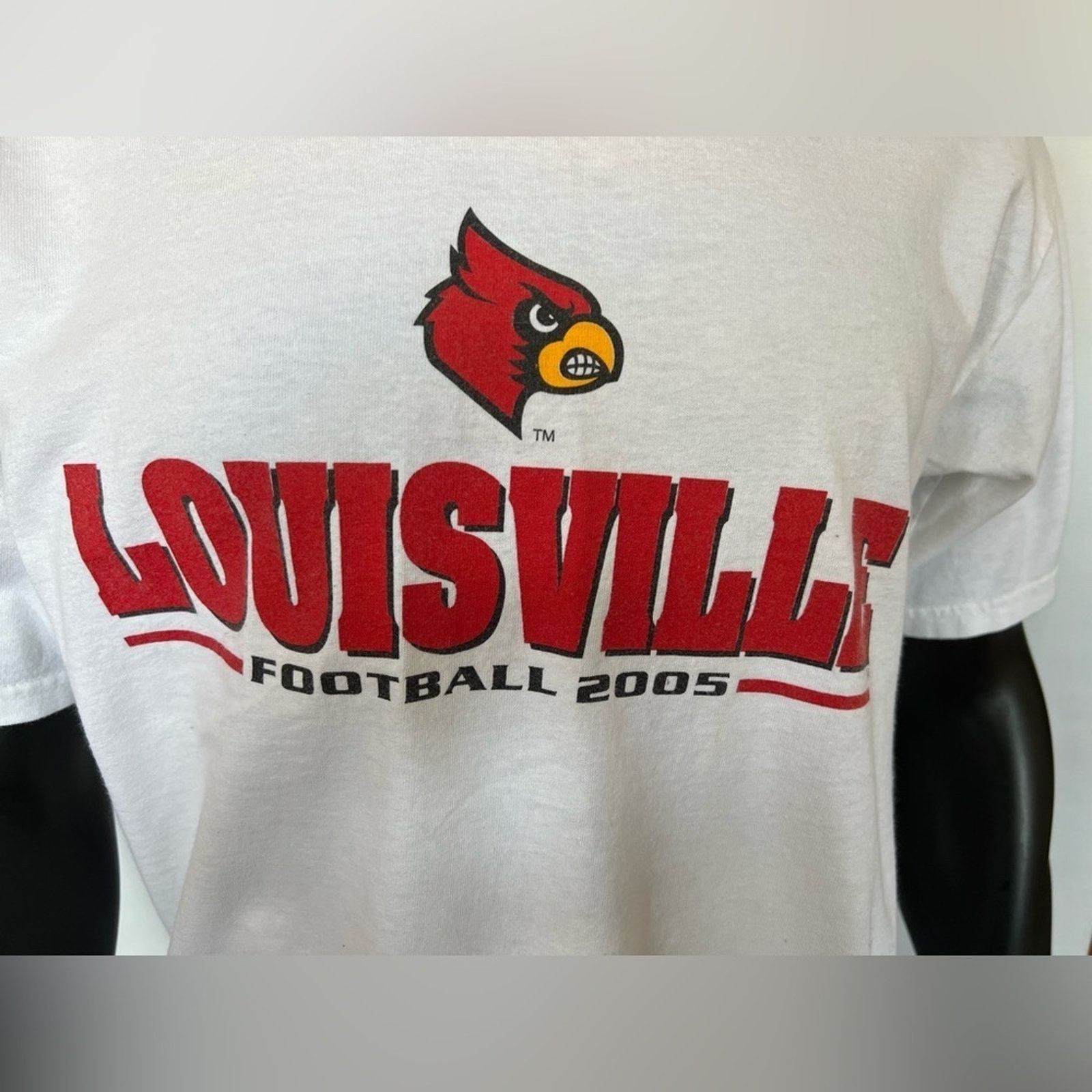 Gildan Louisville Cardinals 2005 Football Schedule Tshirt Size US L / EU 52-54 / 3 - 4 Thumbnail