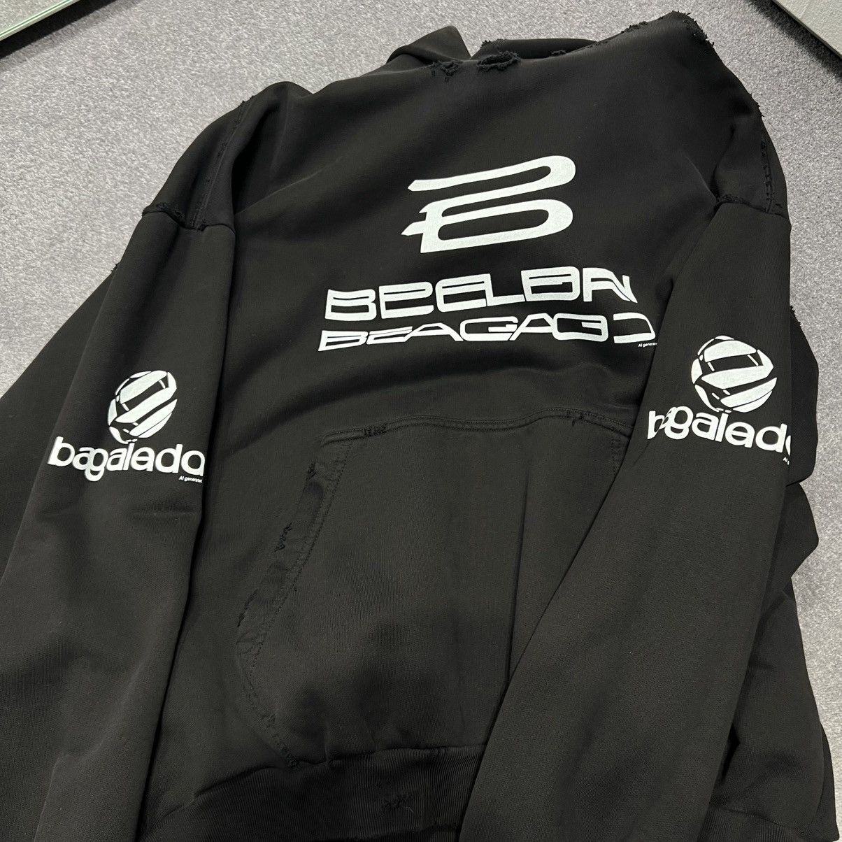 Balenciaga Balenciaga Oversized Distressed Hoodie Size US L / EU 52-54 / 3 - 6 Thumbnail