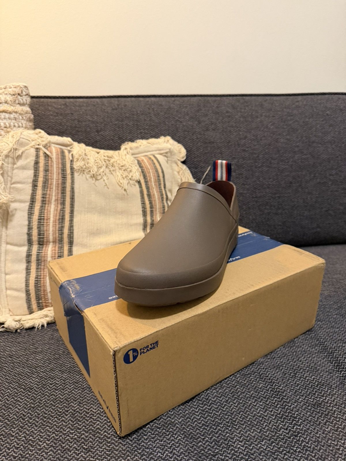 SeaVees Brand New SeaVees Brown Clogs Size US 10 / EU 43 - 3 Thumbnail