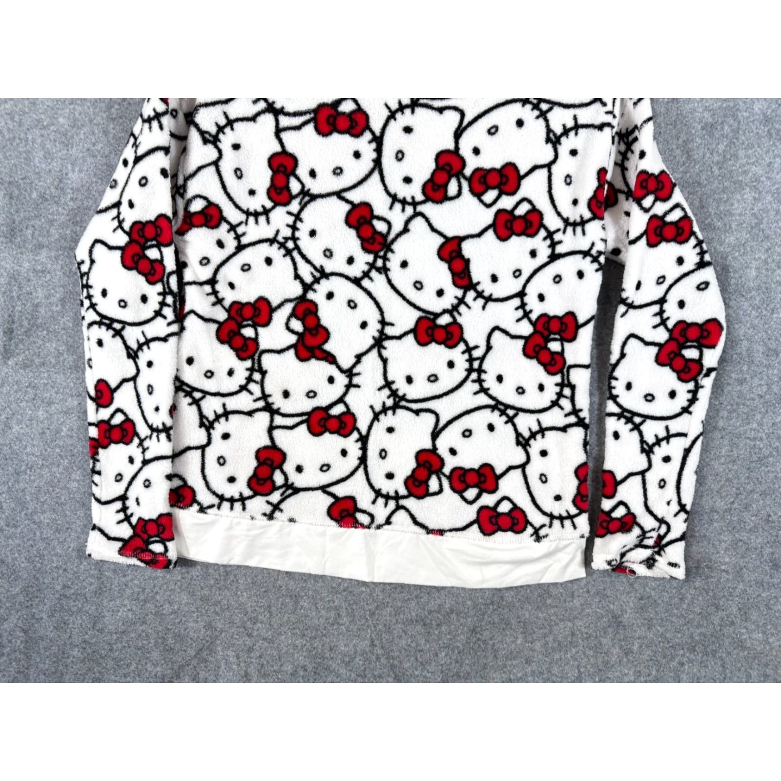 Vintage Hello Kitty Sanrio Sweatshirt Womens S White Red Fleece All Over Print Sleepwear Size S / US 4 / IT 40 - 4 Thumbnail