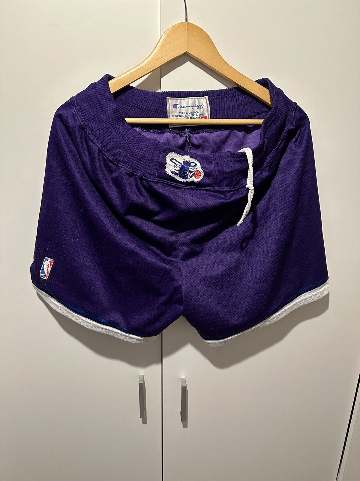 Champion Shorts Trunk Charlotte Hornets Size XL NBA Vintage