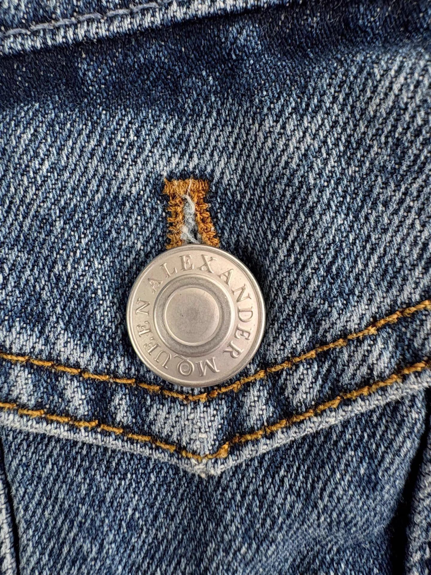 Alexander McQueen ALEXANDER MCQUEEN Washed Blue Denim Jacket K1 Size XS / US 0-2 / IT 36-38 - 3 Thumbnail