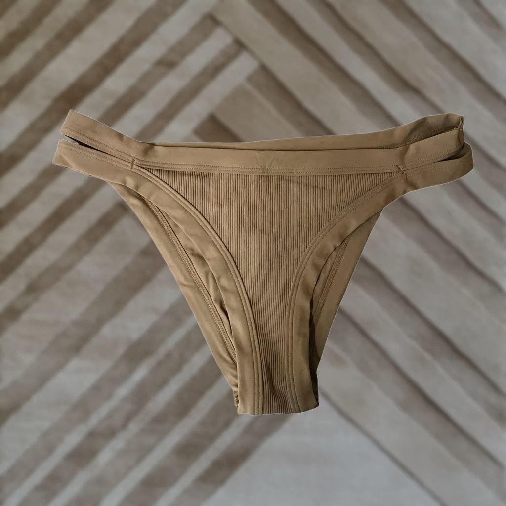Vintage L*Space Bikini Bottom Ribbed High Cut Double Straps Tan Camel S Womens Small Beige Swimsuit Bottom risers Size 28" / US 6 / IT 42 - 1 Thumbnail