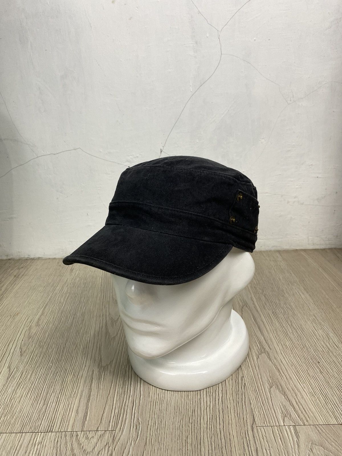 If Six Was Nine × Japanese Brand × Le Grande Bleu (L.G.B.) 2000s Cadet Studed distressed pocket hat Size ONE SIZE - 1 Thumbnail