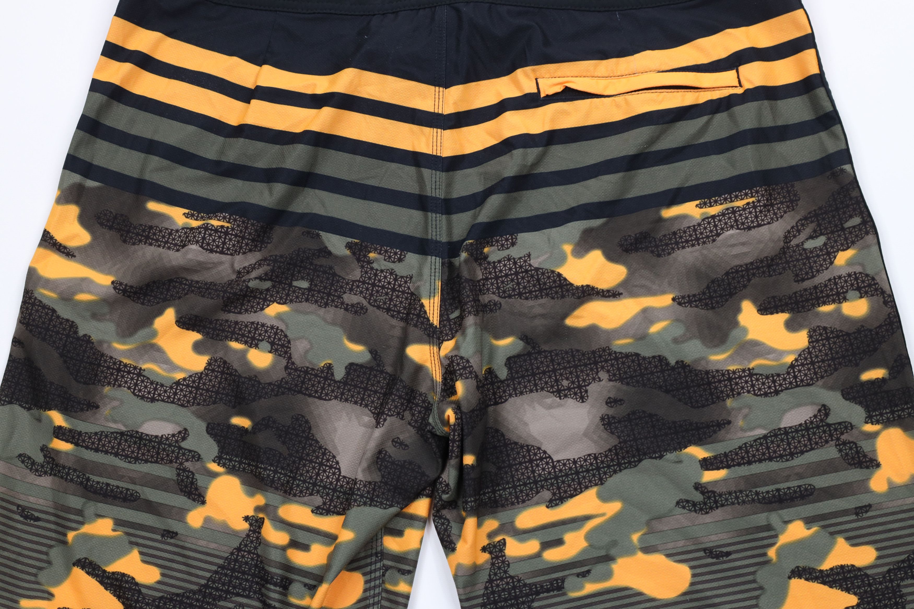 Oakley × Vintage Oakley Camouflage Stretch Hybrid Board Shorts Swimming Size US 38 / EU 54 - 10 Thumbnail