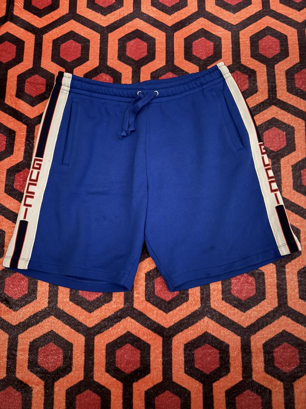 Gucci Gucci Logo Shorts Size US 36 / EU 52 - 1 Thumbnail