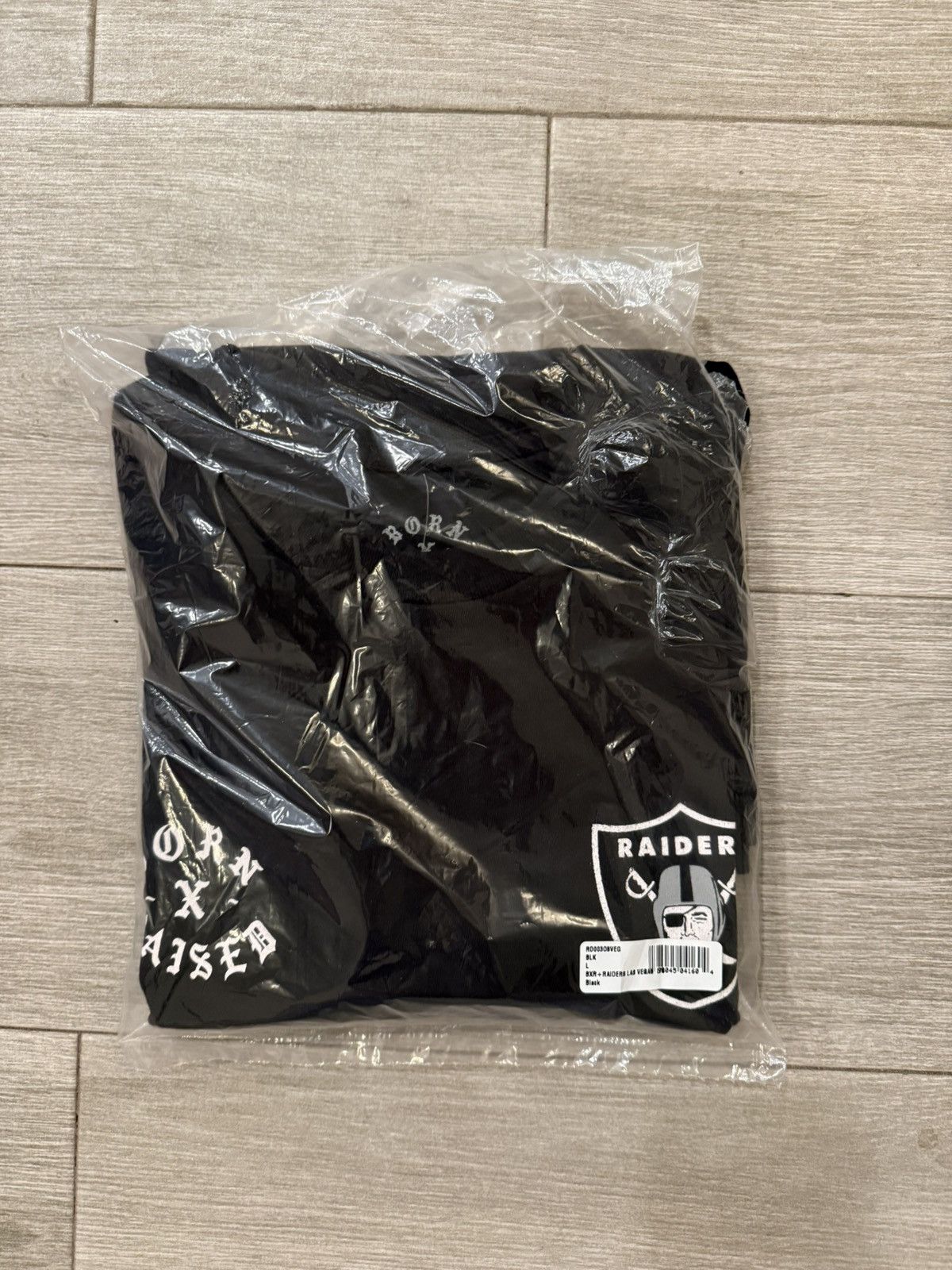 Born X Raised BORN X RAISED Las Vegas Raiders Long Sleeve T-Shirt Black L Size US L / EU 52-54 / 3 - 11 Thumbnail
