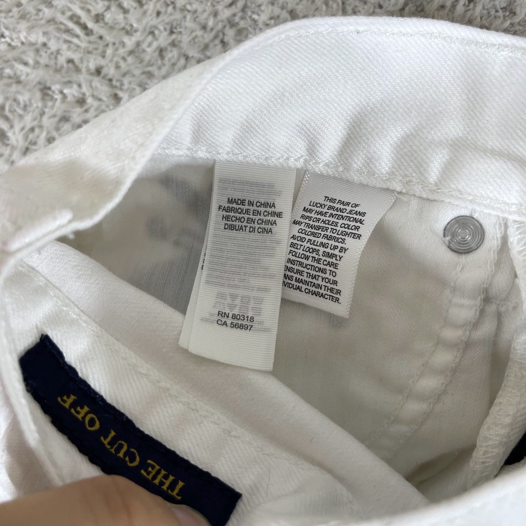 Lucky Brand Lucky Brand Shorts Womens 00/24 White Denim Embroidered Boho The Cutoff Jean Y2K Summer Mens Womens Girls? Size 24" / US 00 / IT 34 - 6 Thumbnail