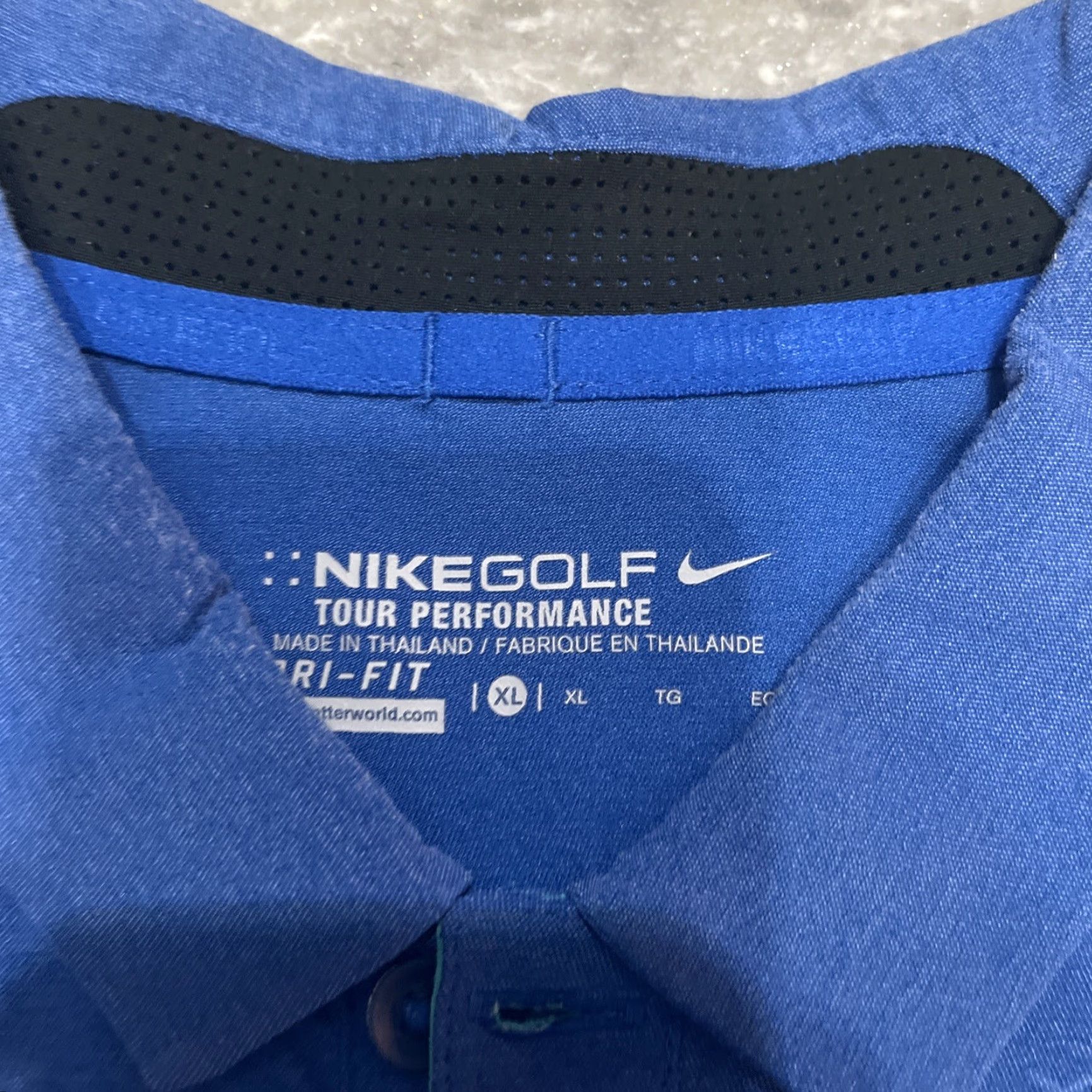 Nike NIKE GOLF TOUR PERFORMANCE POLY SPANDEX POLO SHIRT DRI-FIT BLUE XL Golf Polo Nike Dri-Fit Men Polo Blue 90s? Size US XL / EU 56 / 4 - 2 Thumbnail