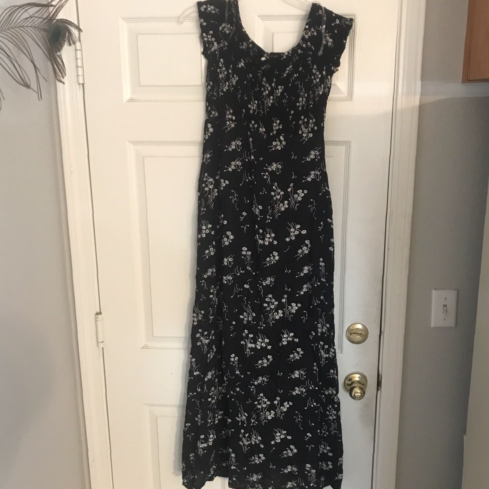 Vintage VINTAGE FULL TILT Tilly's Black Dress Sundress Sleeveless V-Neck Floral Long Sz S Womens NWT Size S / US 4 / IT 40 - 4 Thumbnail
