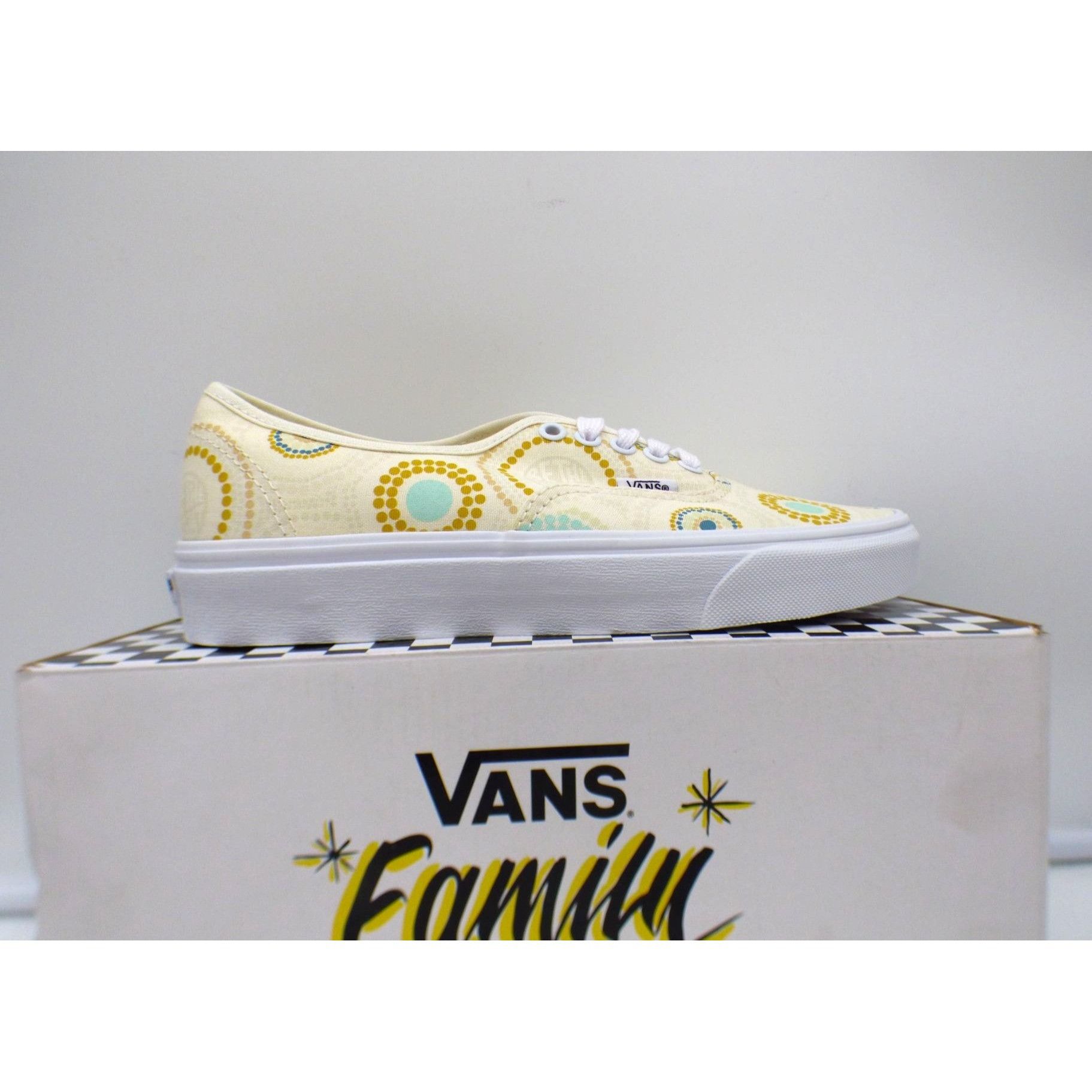 Vans VANS Authntic Uv Ink Mosaic Low-top Unisex Sneakers, Men’s 7 Size US 9 / IT 39 - 4 Thumbnail