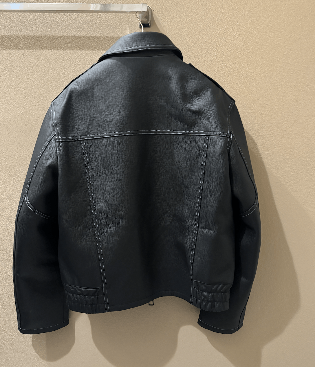 Louis Vuitton Louis Vuitton Frequency Chic Leather Jacket Size US L / EU 52-54 / 3 - 2 Thumbnail