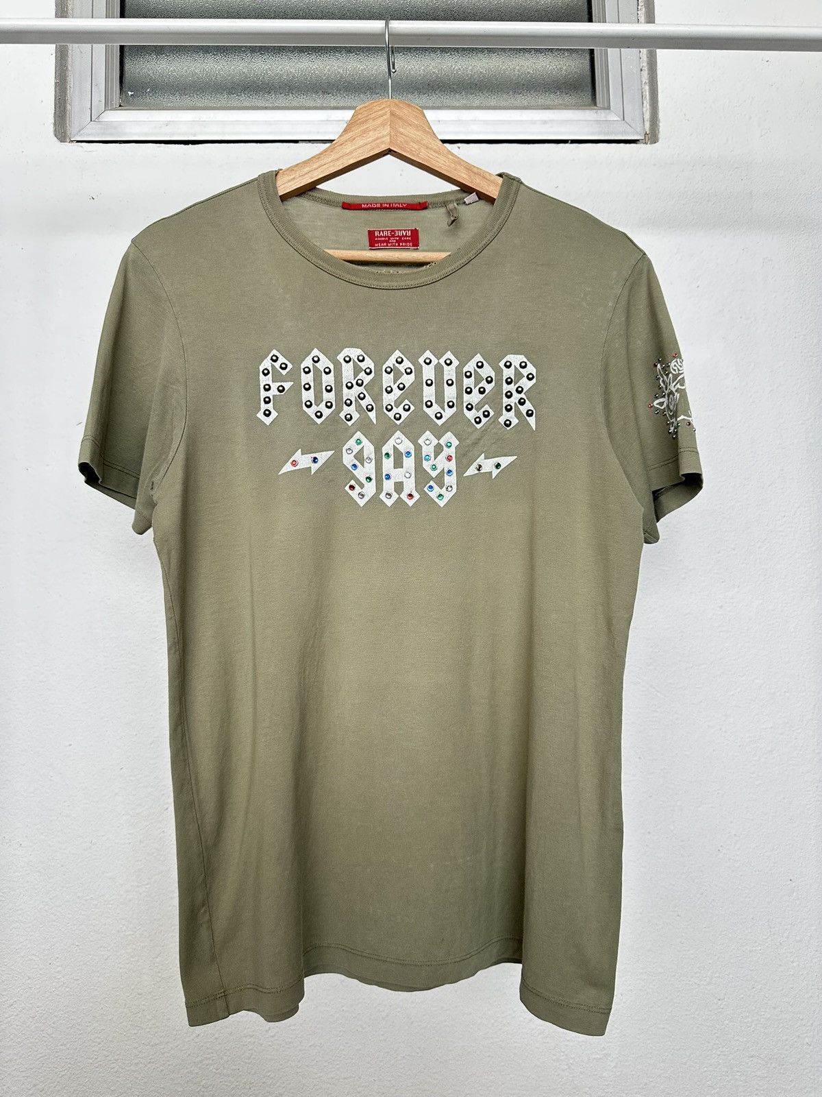 Replay RARE - RARE '' Forever Gay '' slogan tee Size US M / EU 48-50 / 2 - 7 Thumbnail
