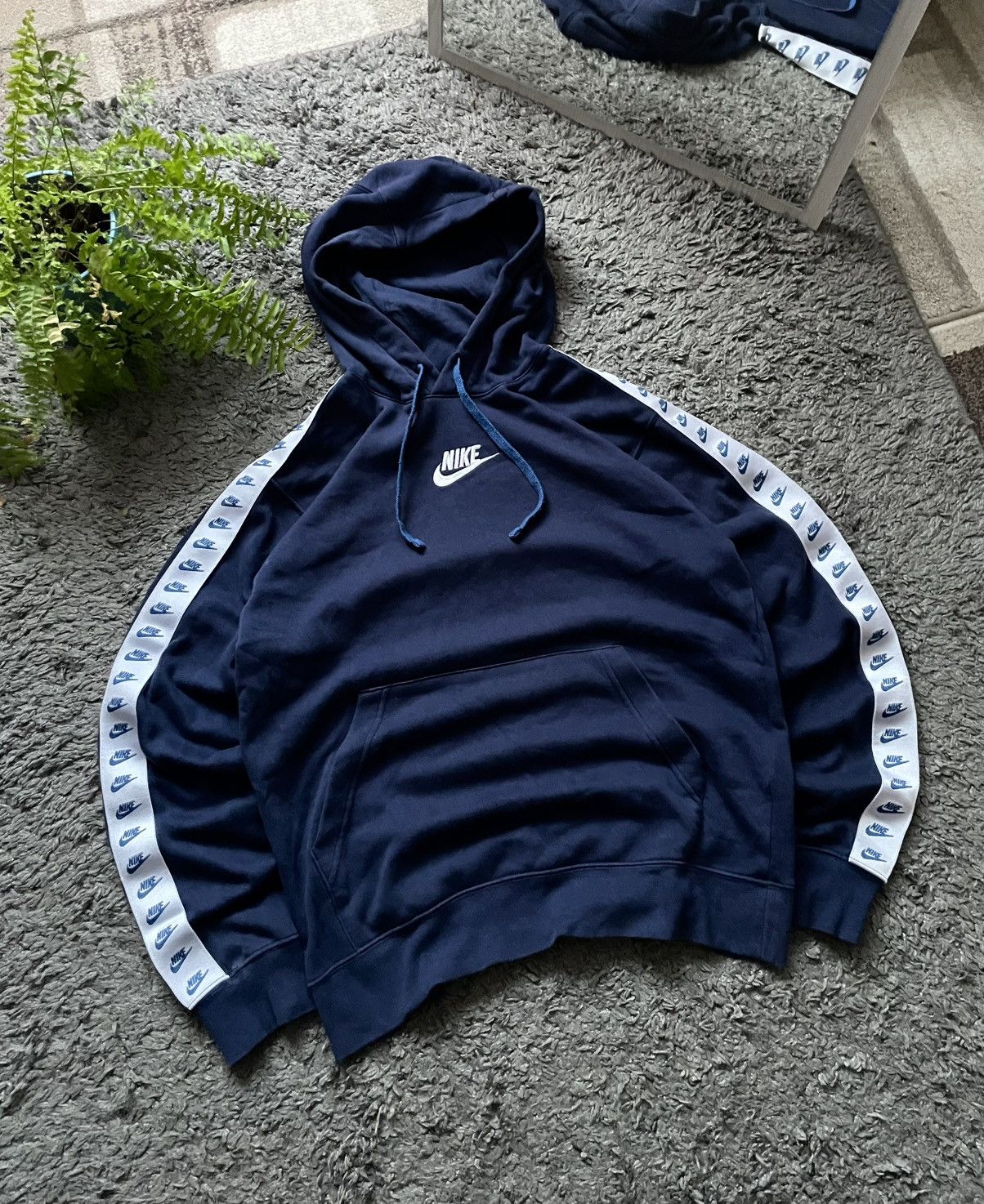 Nike × Vintage 00s Nike Hoodie Streetwear Center Logo Drill Swoosh Vintage Size US S / EU 44-46 / 1 - 2 Thumbnail