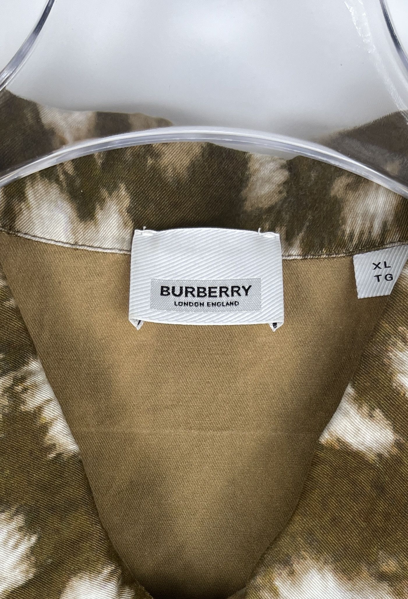 Burberry Burberry F/W2019 All-over Bambi Shirt Size US XL / EU 56 / 4 - 11 Thumbnail