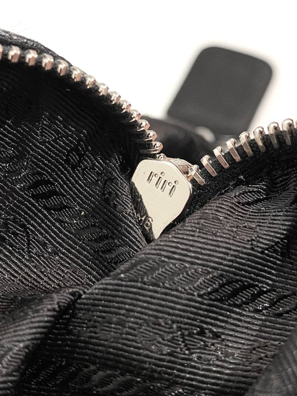 Prada Prada Logo Black Leather Vitello Daino Hobo Shoulder Bag Size ONE SIZE - 17 Thumbnail