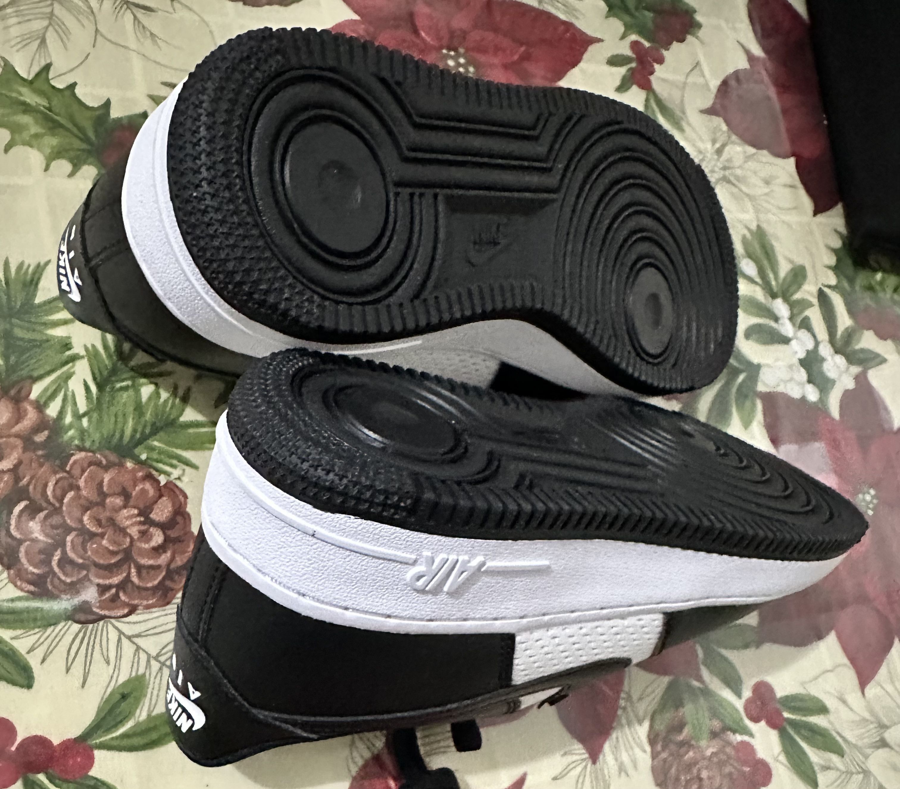 Nike Air Force 1 GS 'Black White Mesh' Size US 6.5 / EU 39-40 - 4 Thumbnail