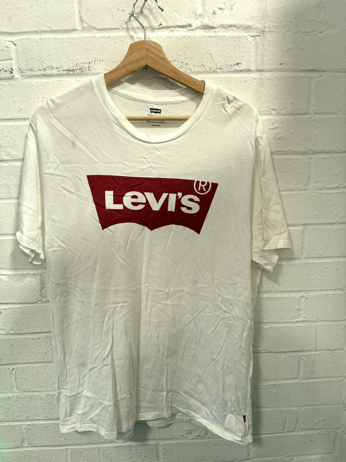 Levi's Levi's White Logo T-Shirt Men's XL Size US XL / EU 56 / 4 - 1 Thumbnail