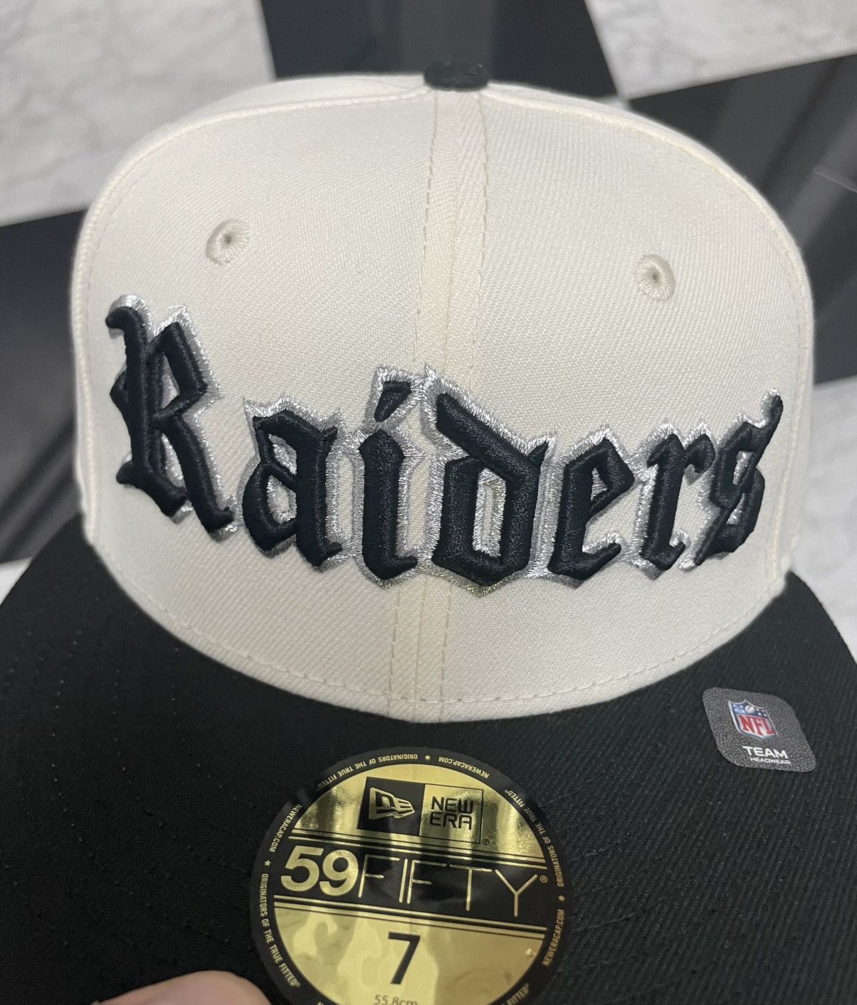 New Era 🔥Exclusive Raiders fitted size 7 also have 7 3/8 Size ONE SIZE - 3 Thumbnail