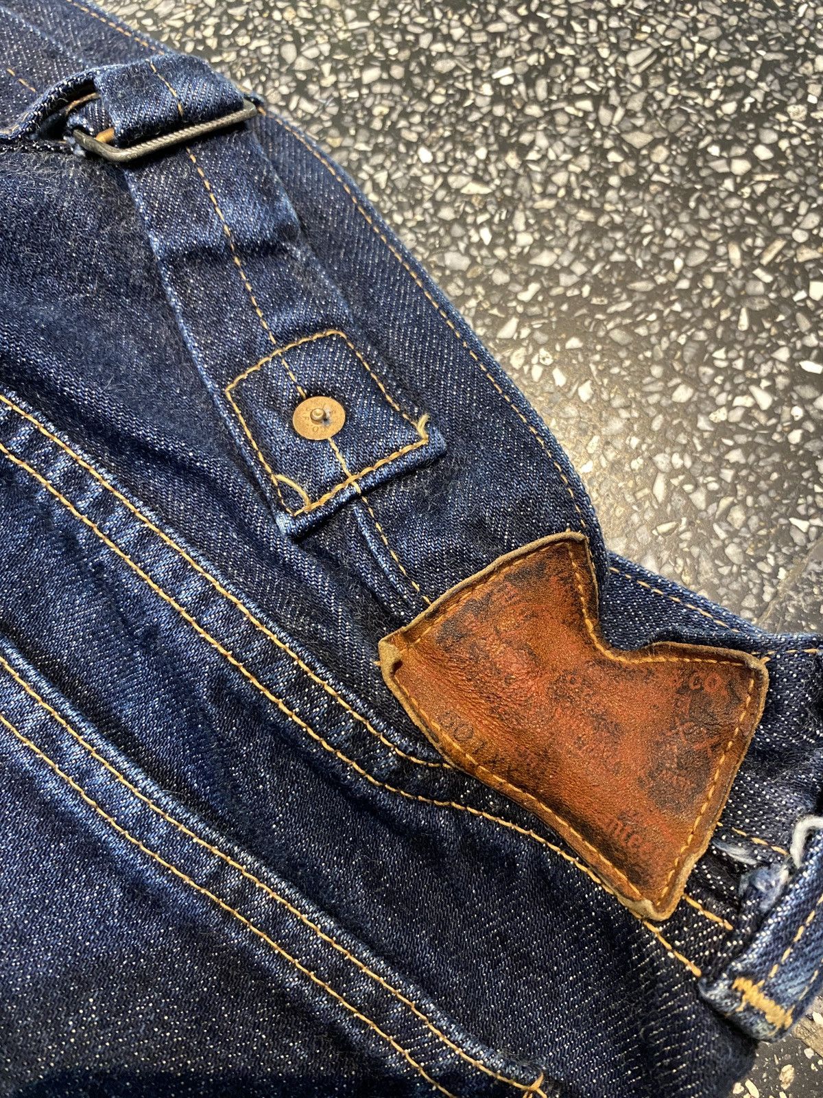 Levi's × Levi's Vintage Clothing × Vintage LVC Levis 501XX Repro1937 Selvedge Denim Indigo Big E Buckle Size US 33 - 9 Thumbnail