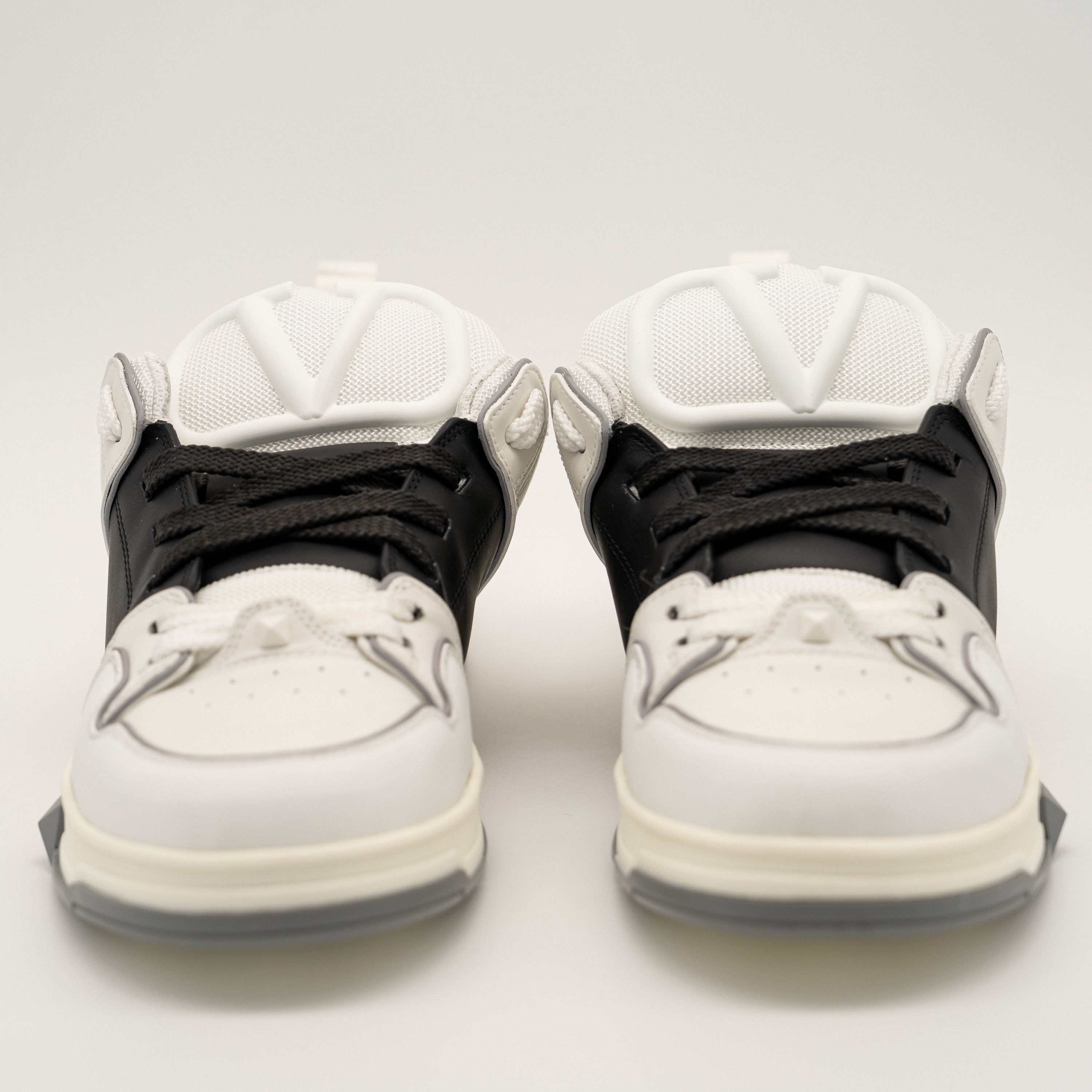 Valentino 44.5eu 11.5 us Valentino Open Skate Sneakers White Black Size US 11.5 / EU 44-45 - 2 Thumbnail