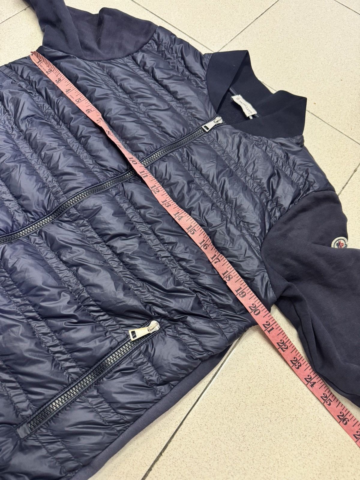Moncler MAGLIA CARDIGAN Size XL / US 12-14 / IT 48-50 - 13 Thumbnail