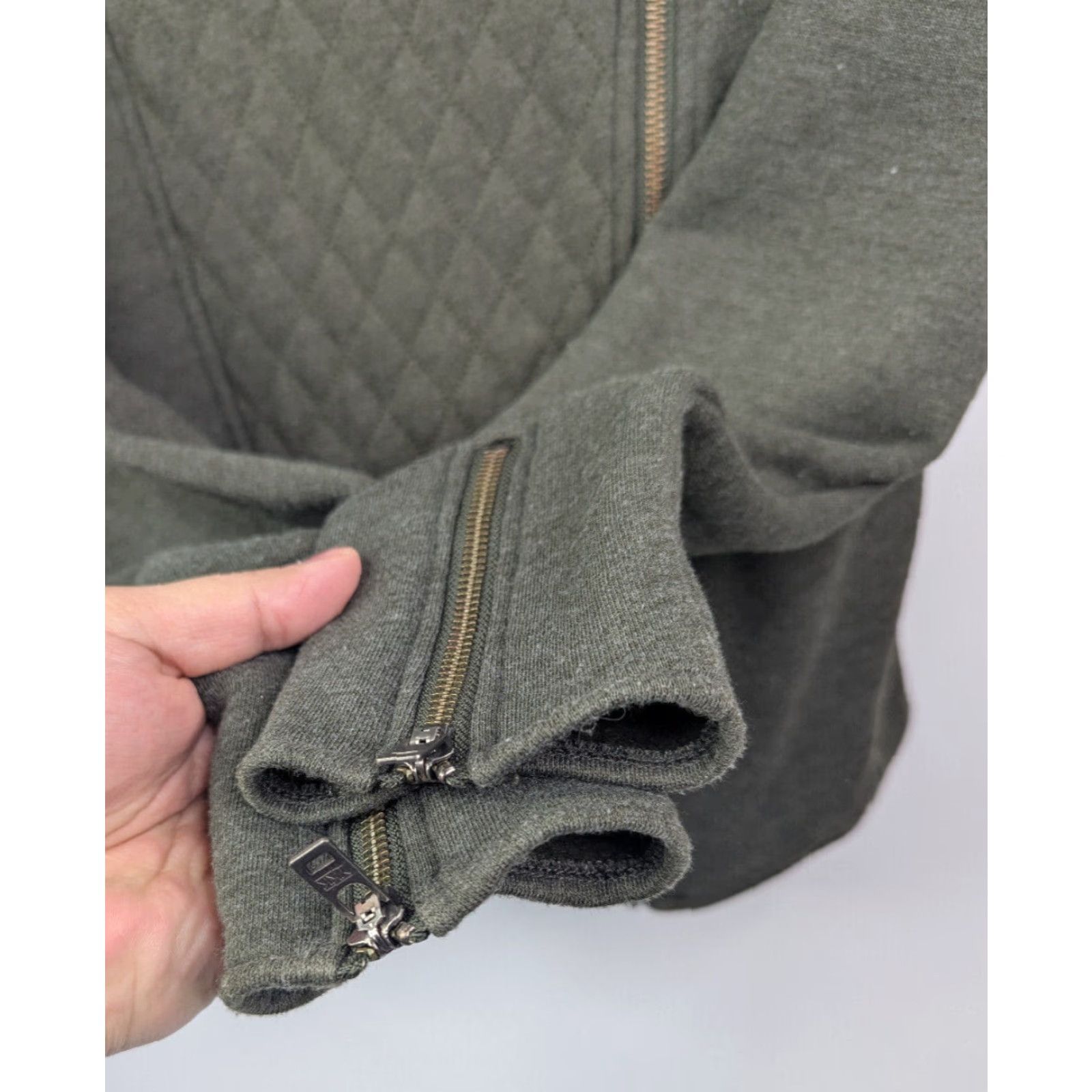 Athleta Athleta Jacket Womens Medium Olive Gray Quilted Full Zip Biker Coat Knit Cotton Short Sleeve (Regular) Mens? Size M / US 6-8 / IT 42-44 - 4 Thumbnail