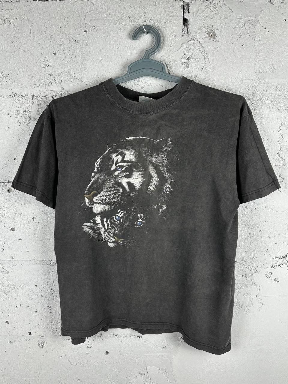 Vintage 1998 VTG Tiger Graphic Print AOP Vintage Faded T Shirt Size US M / EU 48-50 / 2 - 1 Thumbnail