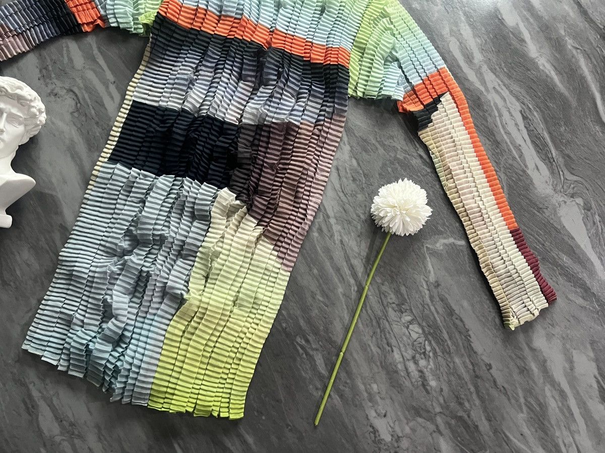 Issey Miyake Issey Miyake : Pleats Please Long Sleeve Multicolor Green Size ONE SIZE - 5 Thumbnail