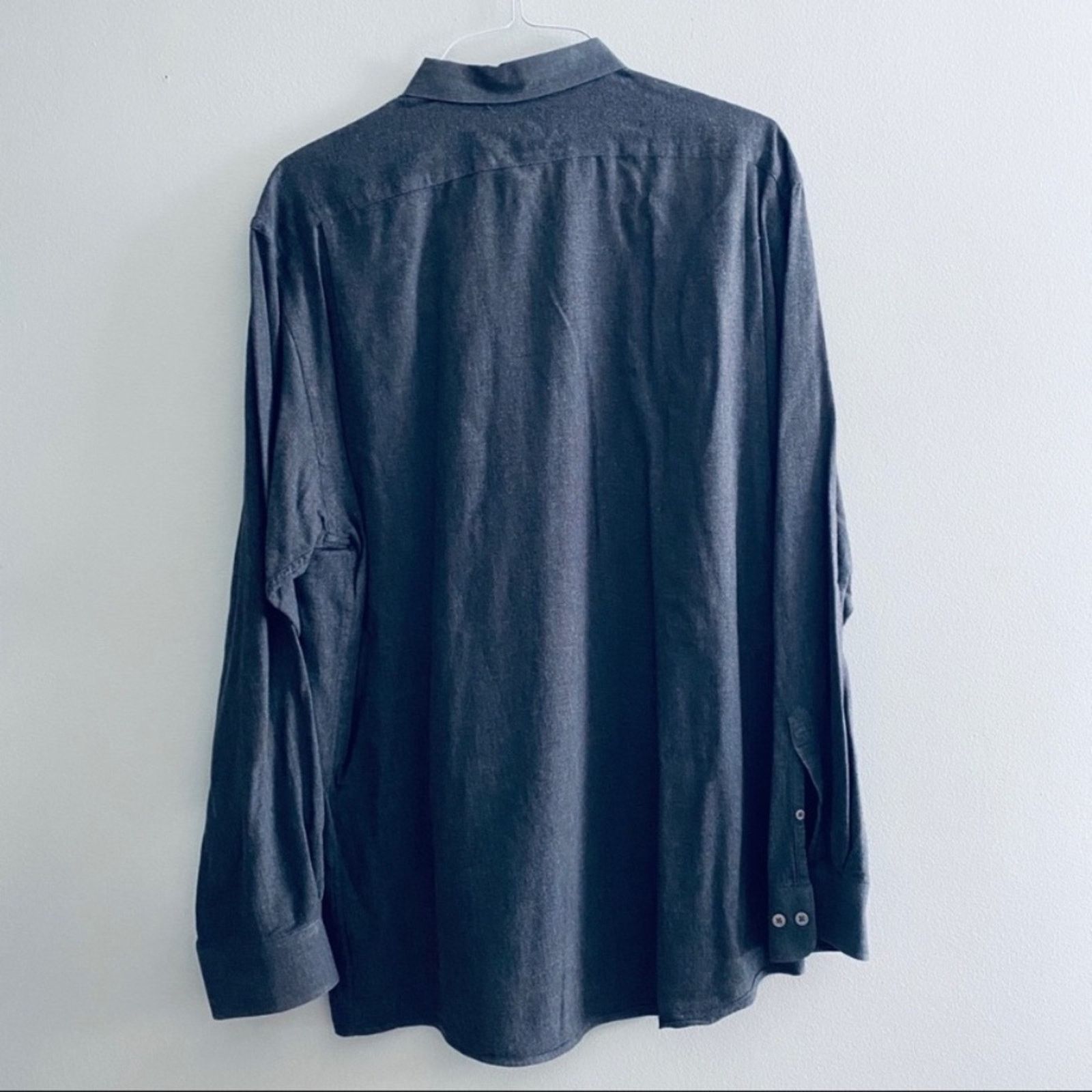 Banana Republic Banana Republic dark gray button down Size US XL / EU 56 / 4 - 3 Thumbnail