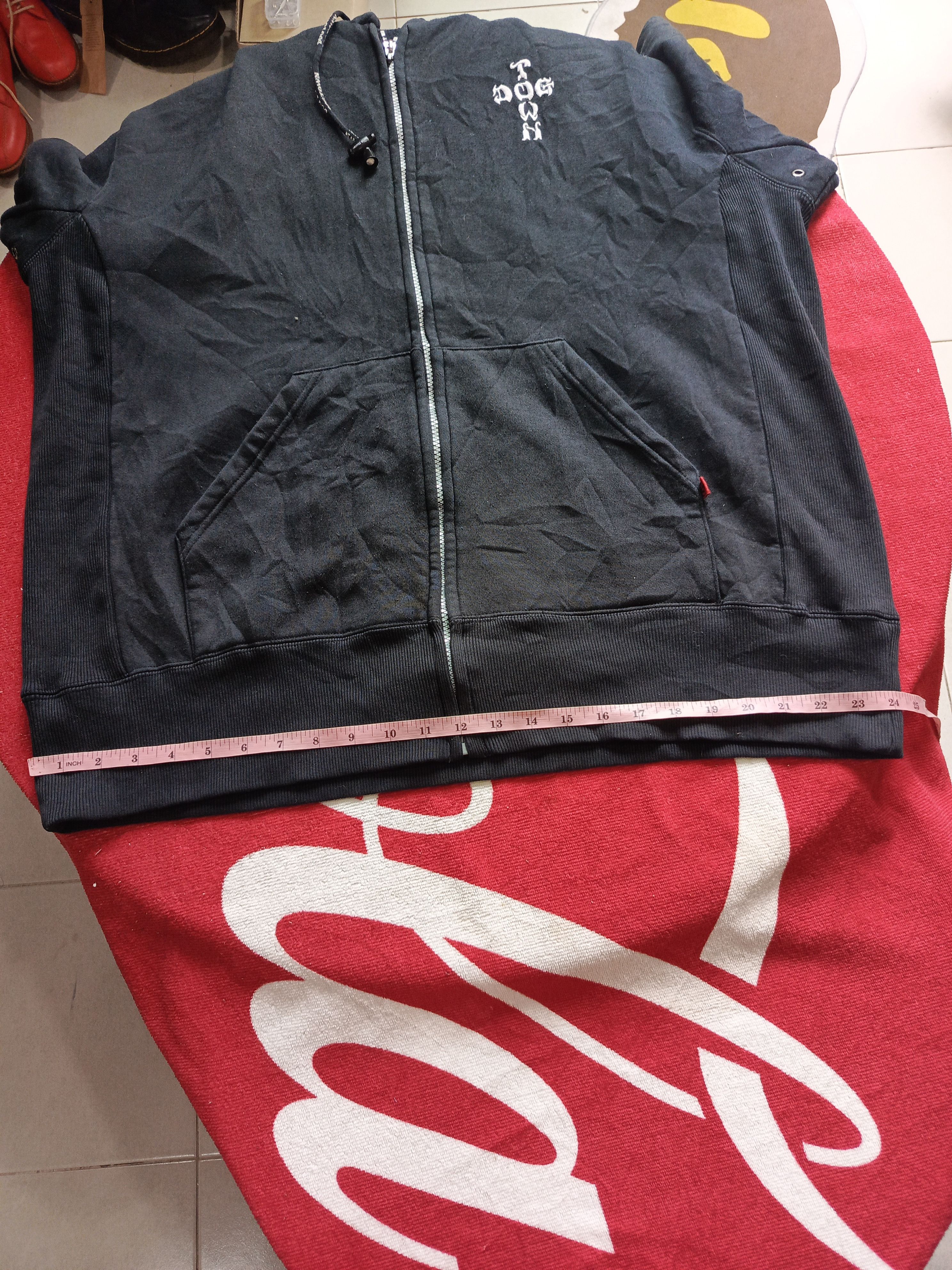 Dogtown Rare dogtown black dragon side tape hoodie Size US XL / EU 56 / 4 - 14 Thumbnail