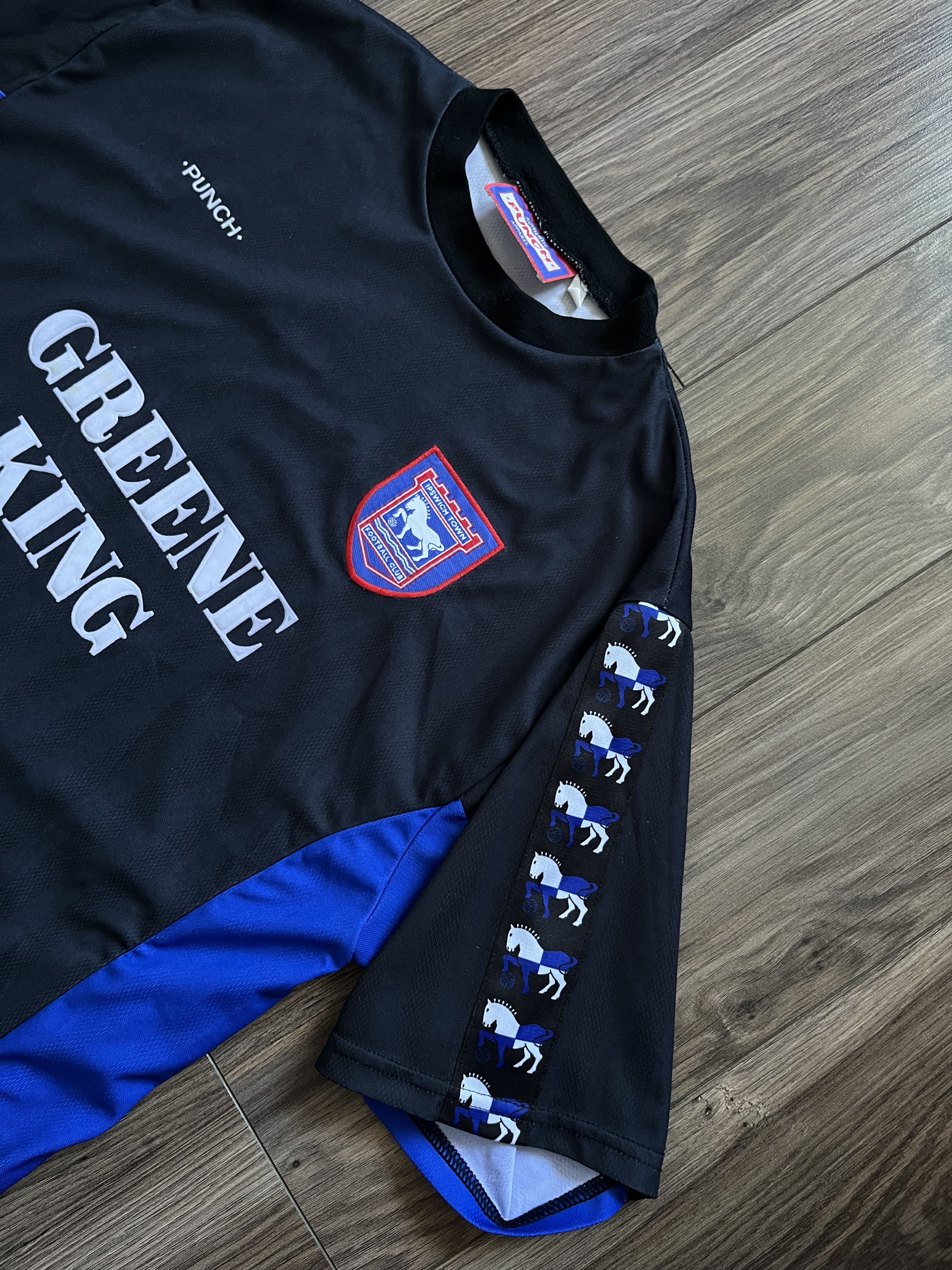 Vintage Ipswich Town 1997/1998 Home Punch Vintage Jersey Dark Blue Size US L / EU 52-54 / 3 - 7 Thumbnail