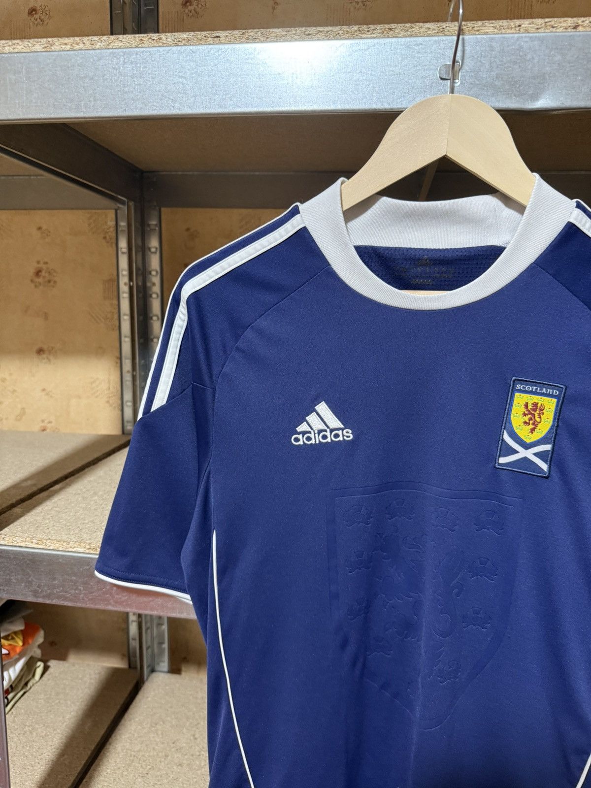 Adidas × Vintage Vintage Adidas Scotland 2010 2011 Home Soccer Jersey Size US S / EU 44-46 / 1 - 3 Thumbnail