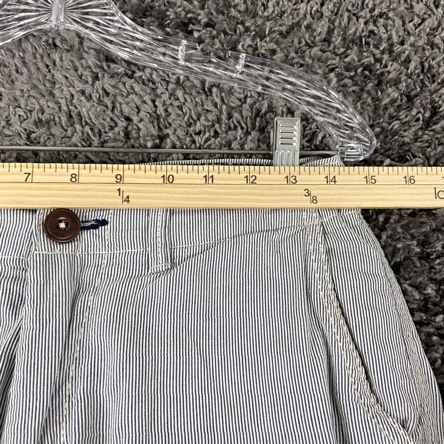 American Eagle Outfitters American Eagle Shorts Men’s 28 Blue Pin Striped Chino Regular 28 Mens Size US 28 / EU 44 - 5 Thumbnail