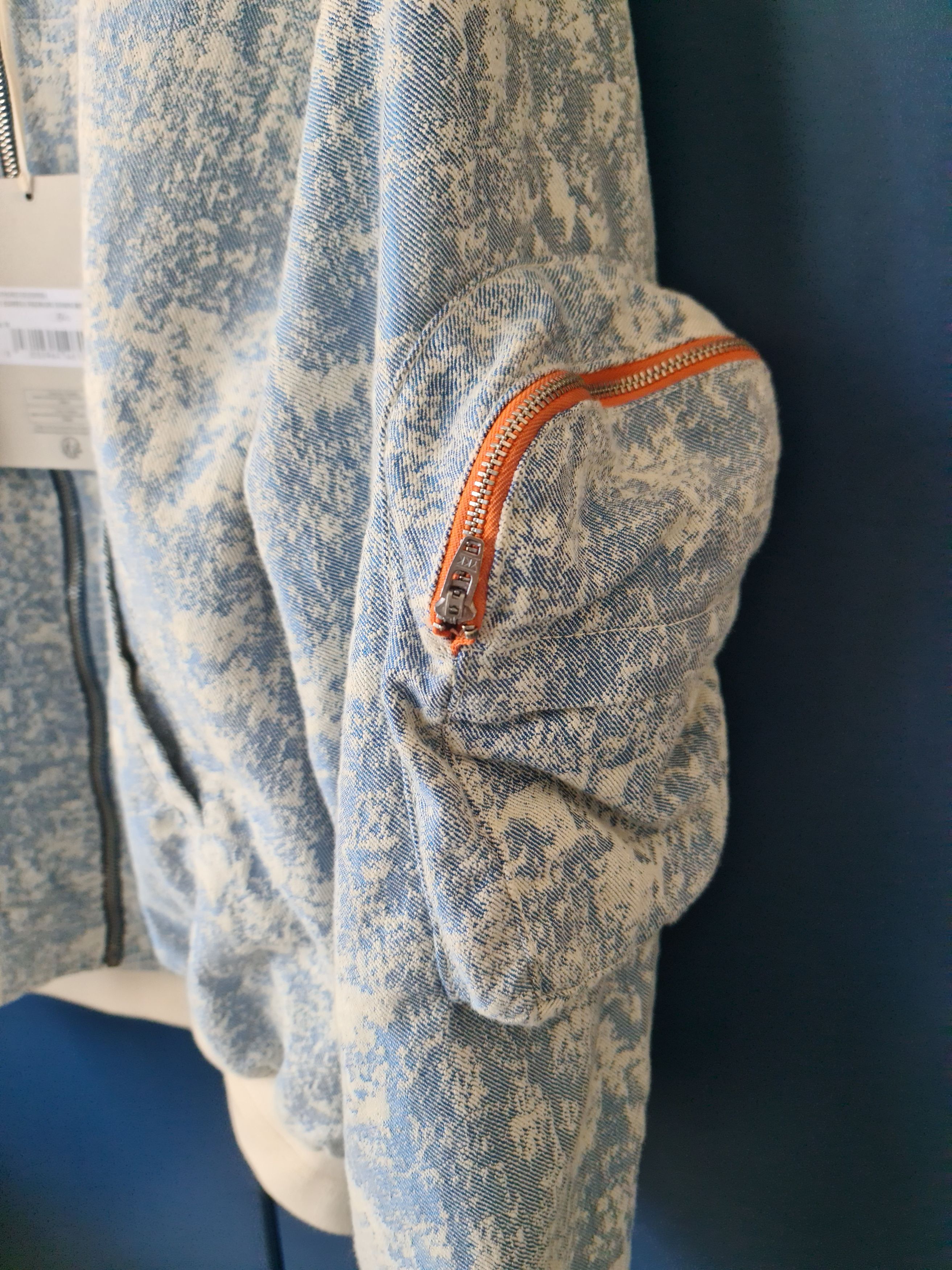 PDF PDF CHANNEL DUST DENIM BOMBER Size US M / EU 48-50 / 2 - 5 Thumbnail