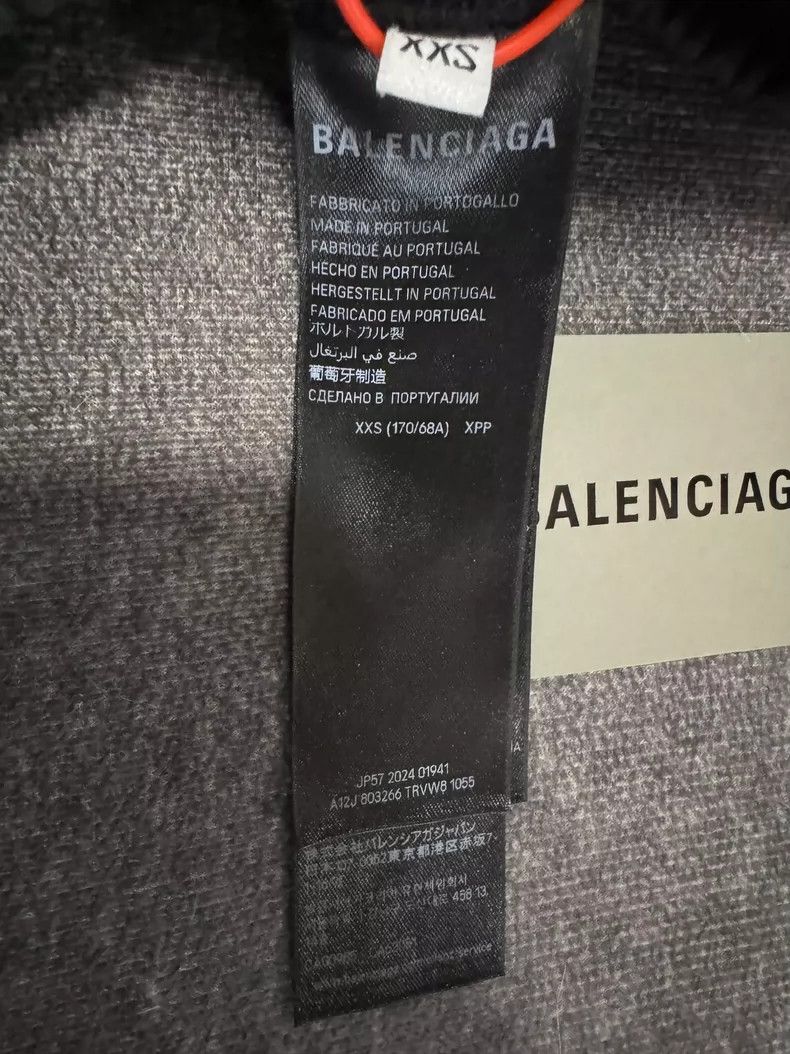 Balenciaga Balenciaga size XXS Washed black single-ring solid color b Size US 26 / EU 42 - 4 Thumbnail
