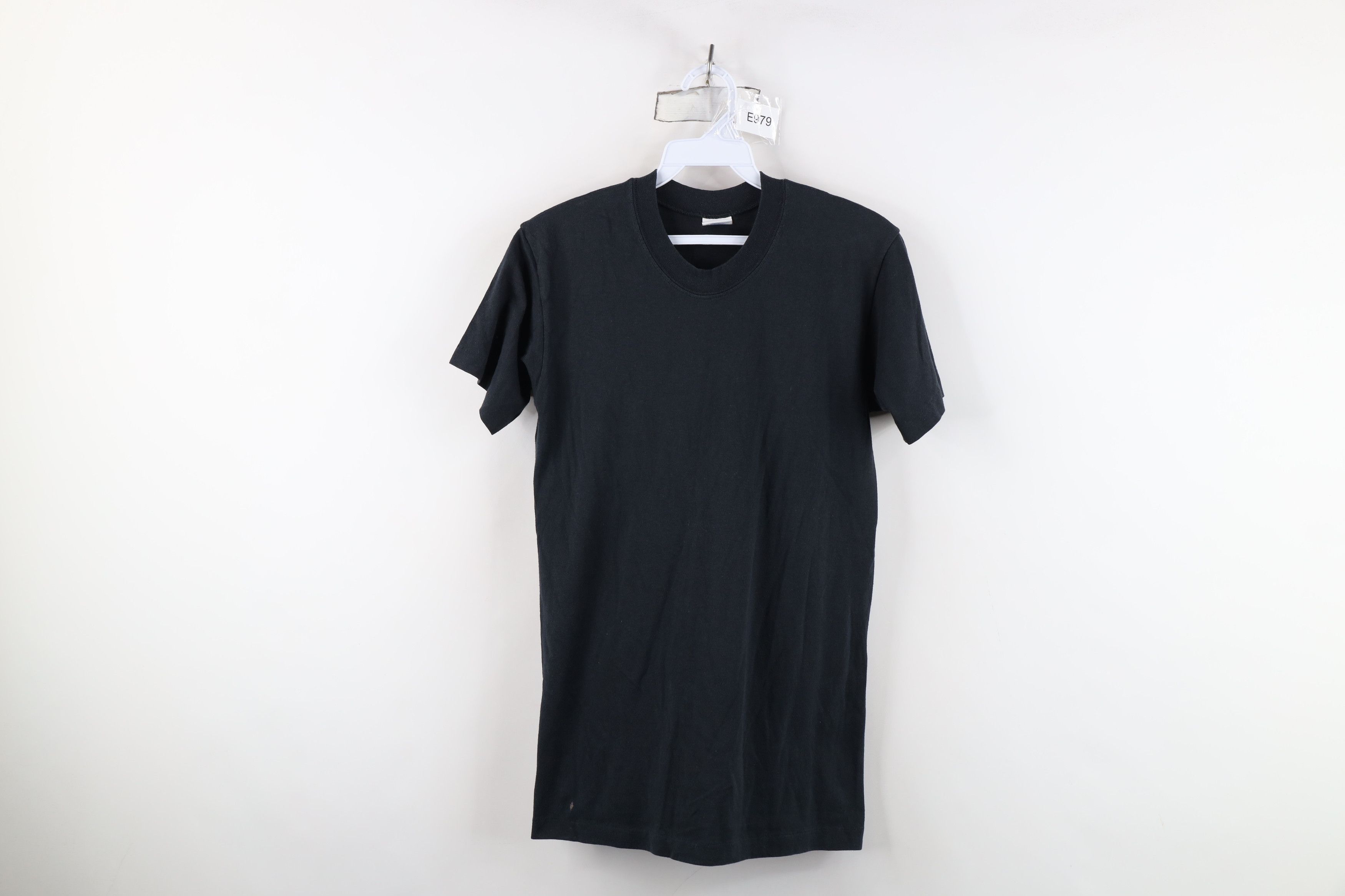 Vintage Vintage 70s 80s Streetwear Short Sleeve T-Shirt Black USA Size US S / EU 44-46 / 1 - 1 Thumbnail