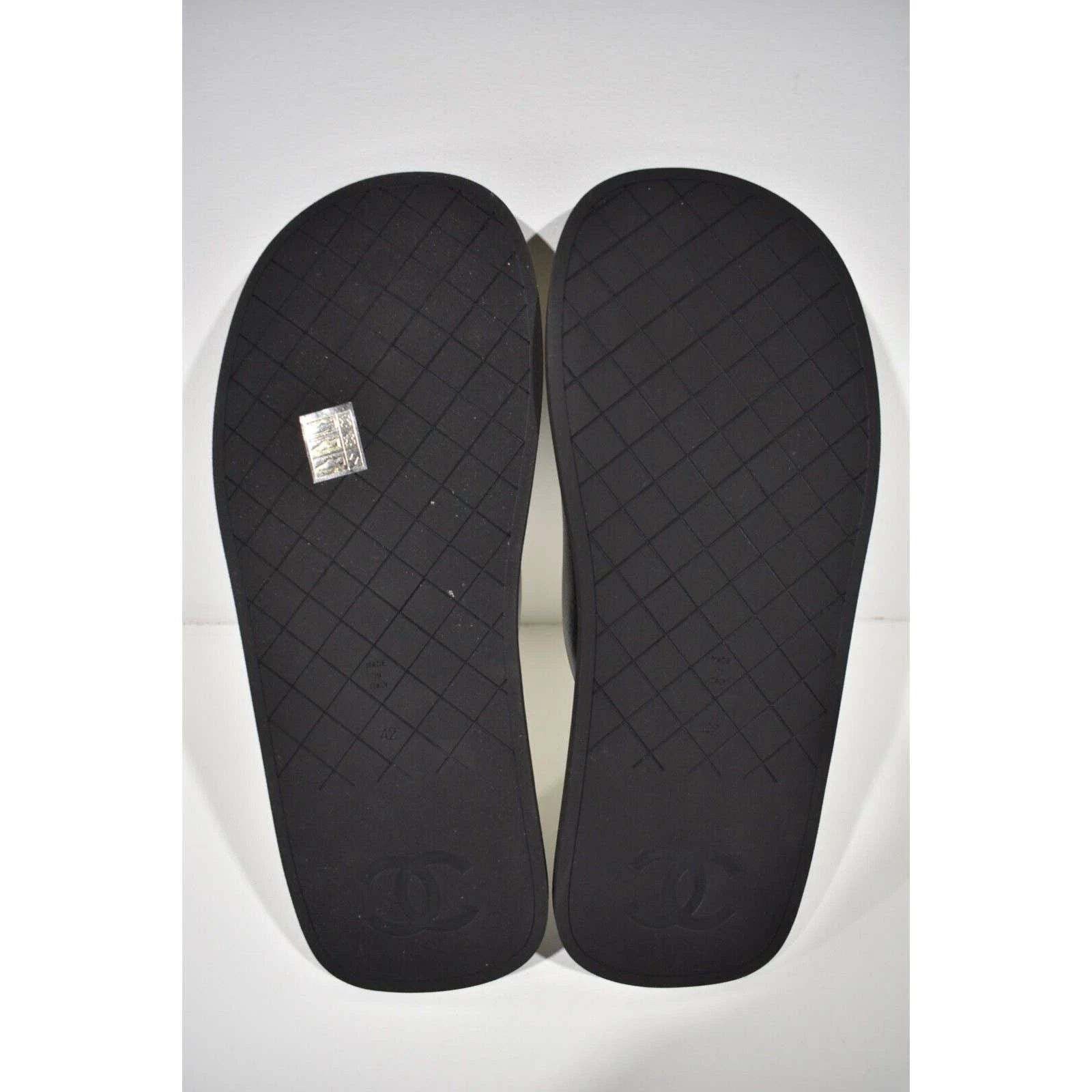 Chanel Chanel 22P Black White Lambskin Padded Pool Thong Logo Size US 12 / IT 42 - 12 Thumbnail