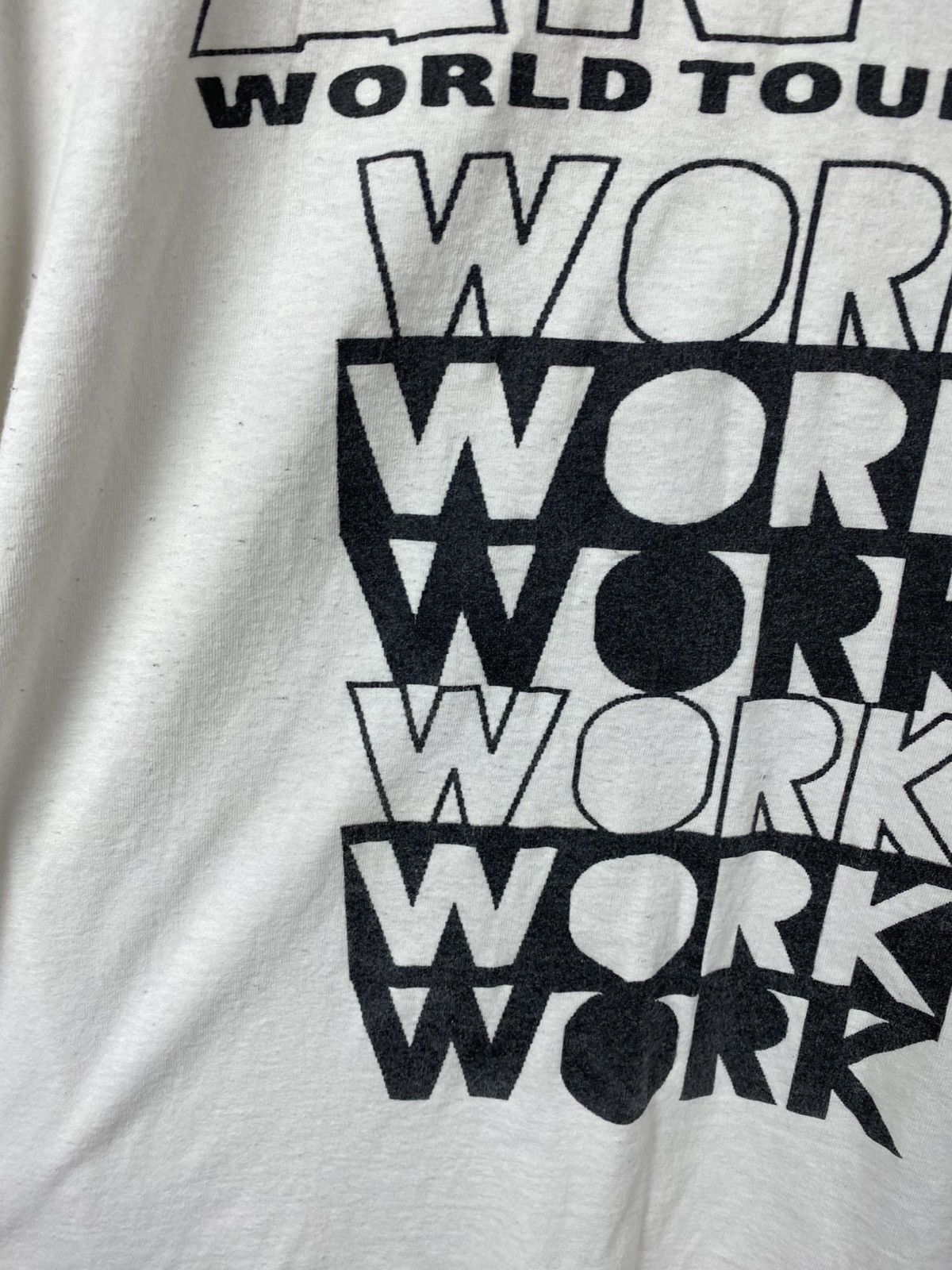 Rihanna 🎙️Vintage T-Shirt 2016 Rihanna Anti World Tour Tee🎙️ Size US XL / EU 56 / 4 - 10 Thumbnail