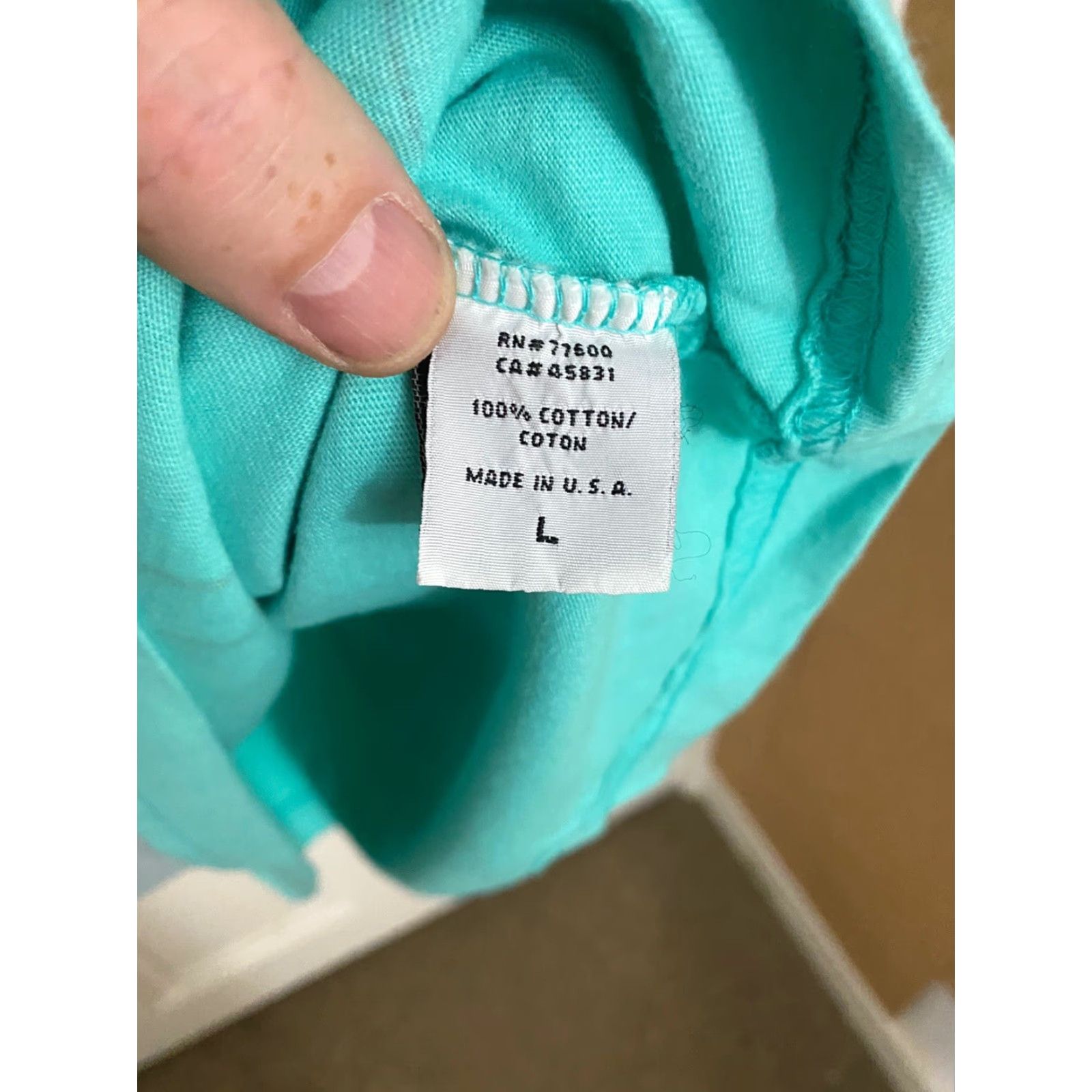 Vintage VINTAGE? 3V Cityscape Tee Shirt Men L Green NWOT Crew Neck Short Sleeve Shirt Chicago NY? Street Wear Cityscape 3V Tee Shirt Mens L Green NWOT Size US L / EU 52-54 / 3 - 8 Thumbnail