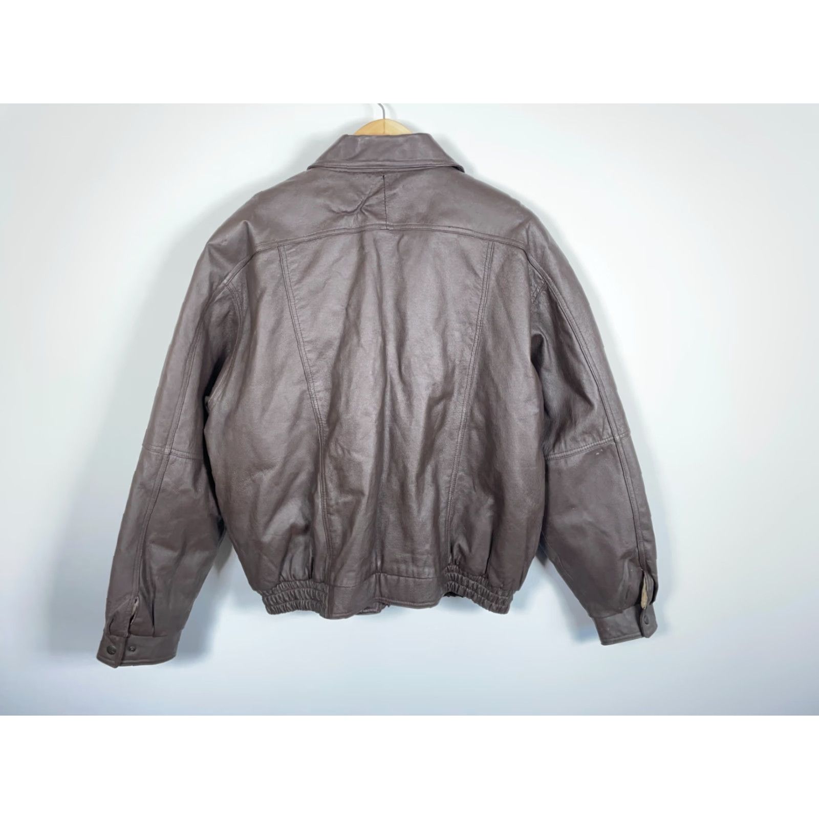 Vintage VINTAGE North American Hunting Club Leather Jacket Men XL Brown Lifetime Member Bomber Jacket Full Zip Pockets Size US XL / EU 56 / 4 - 2 Thumbnail