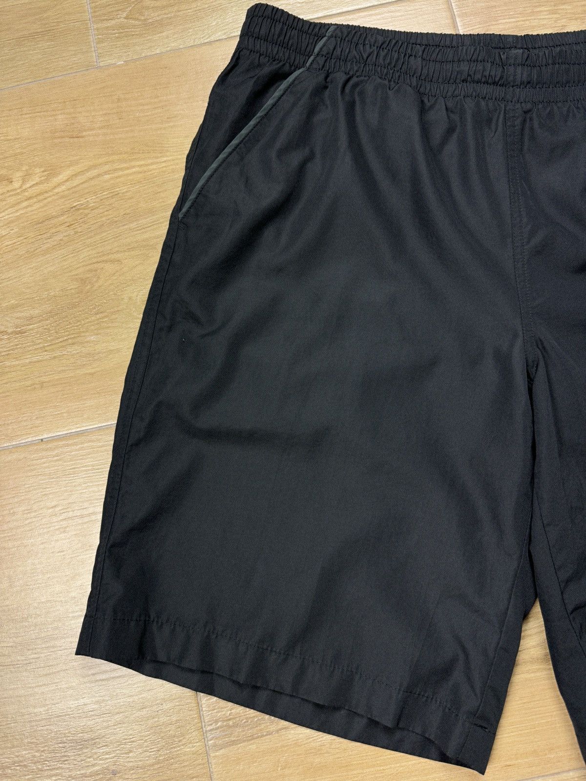 Nike × Vintage Vintage Y2K Nike Big Logo Nylon Shorts Size US 34 / EU 50 - 2 Thumbnail