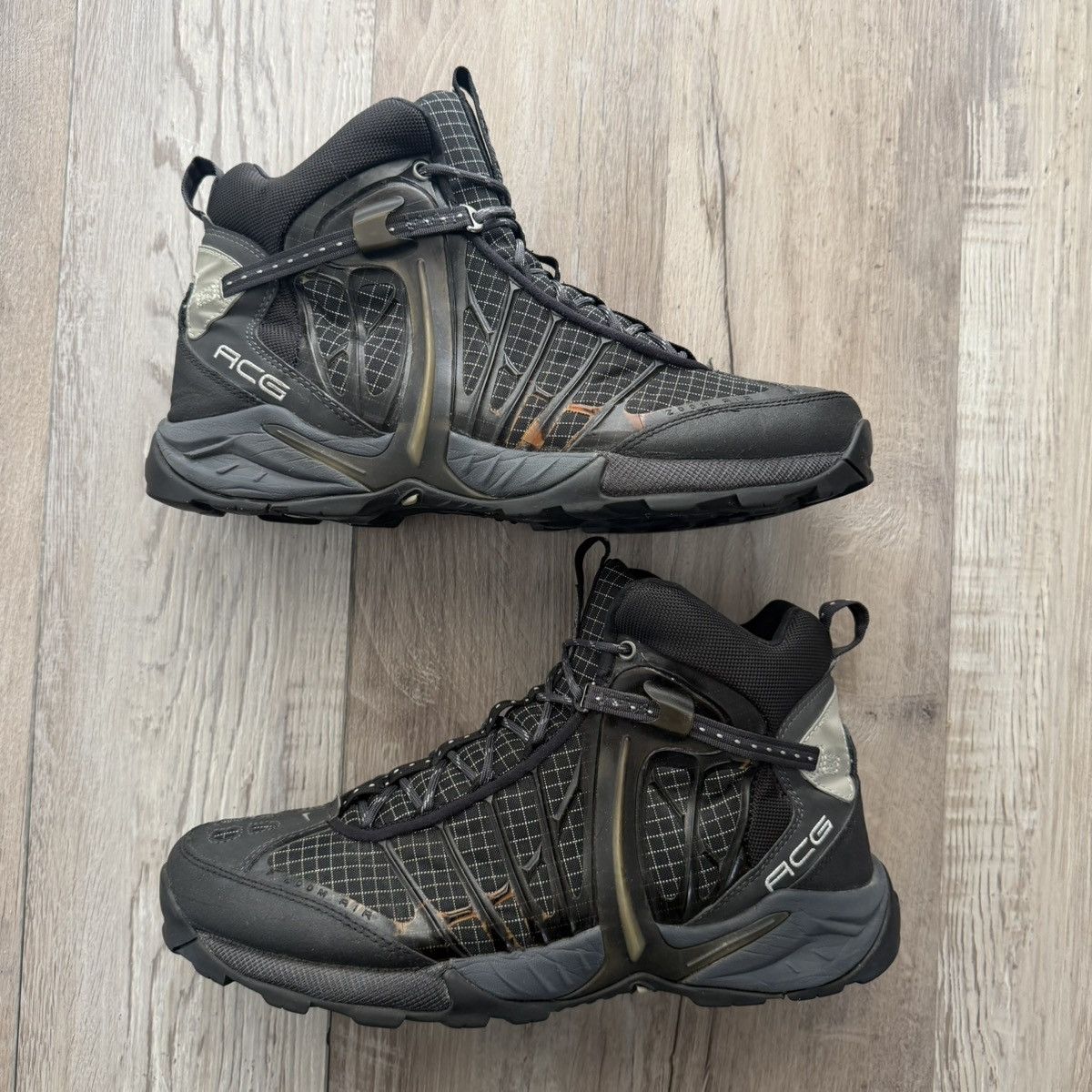 Nike ACG NIKE • Air Zoom Tallac Lite "Black Metallic Silver" (13M) Size US 13 / EU 46 - 2 Thumbnail