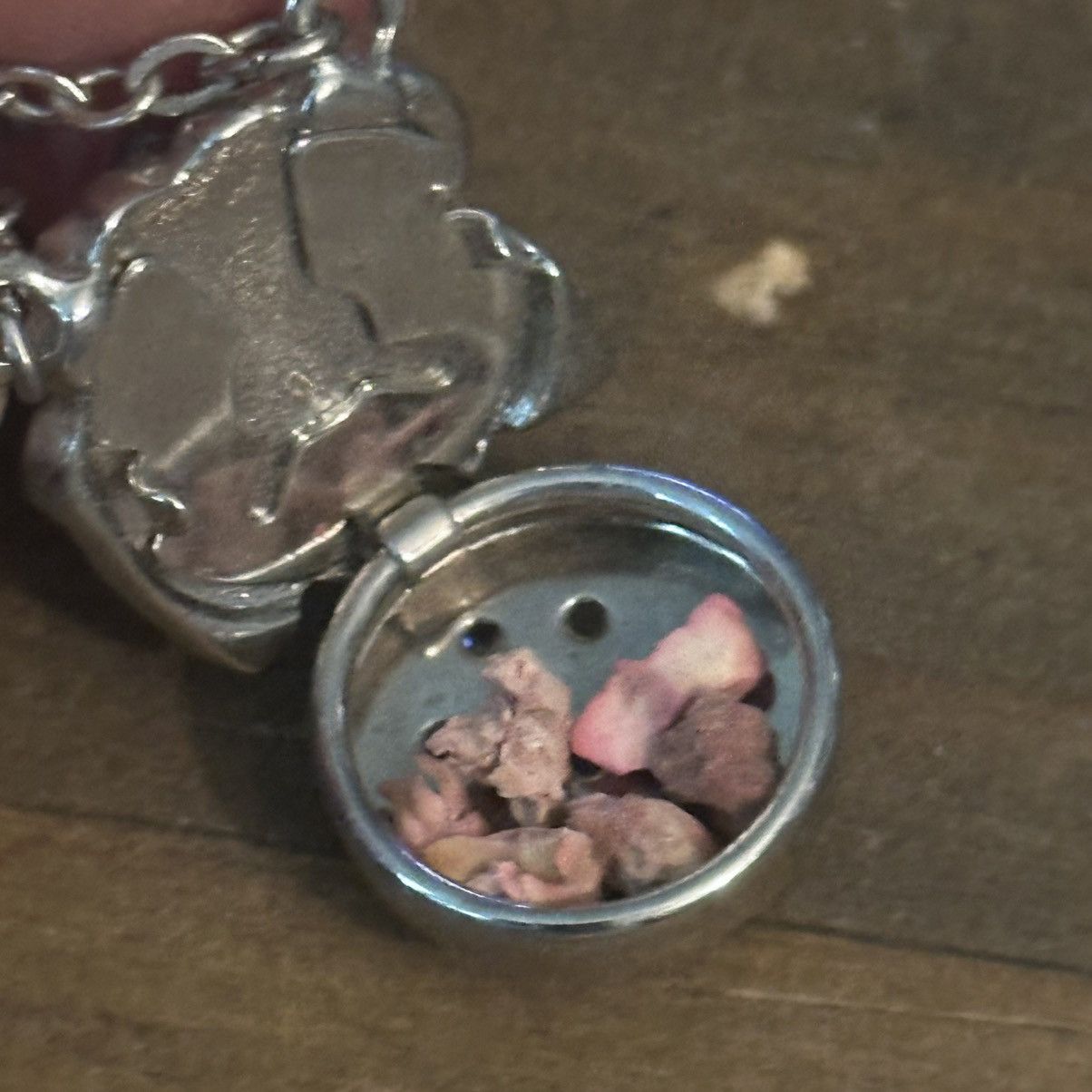 Vintage Vintage Rose Quartz rosary beads Size ONE SIZE - 5 Thumbnail
