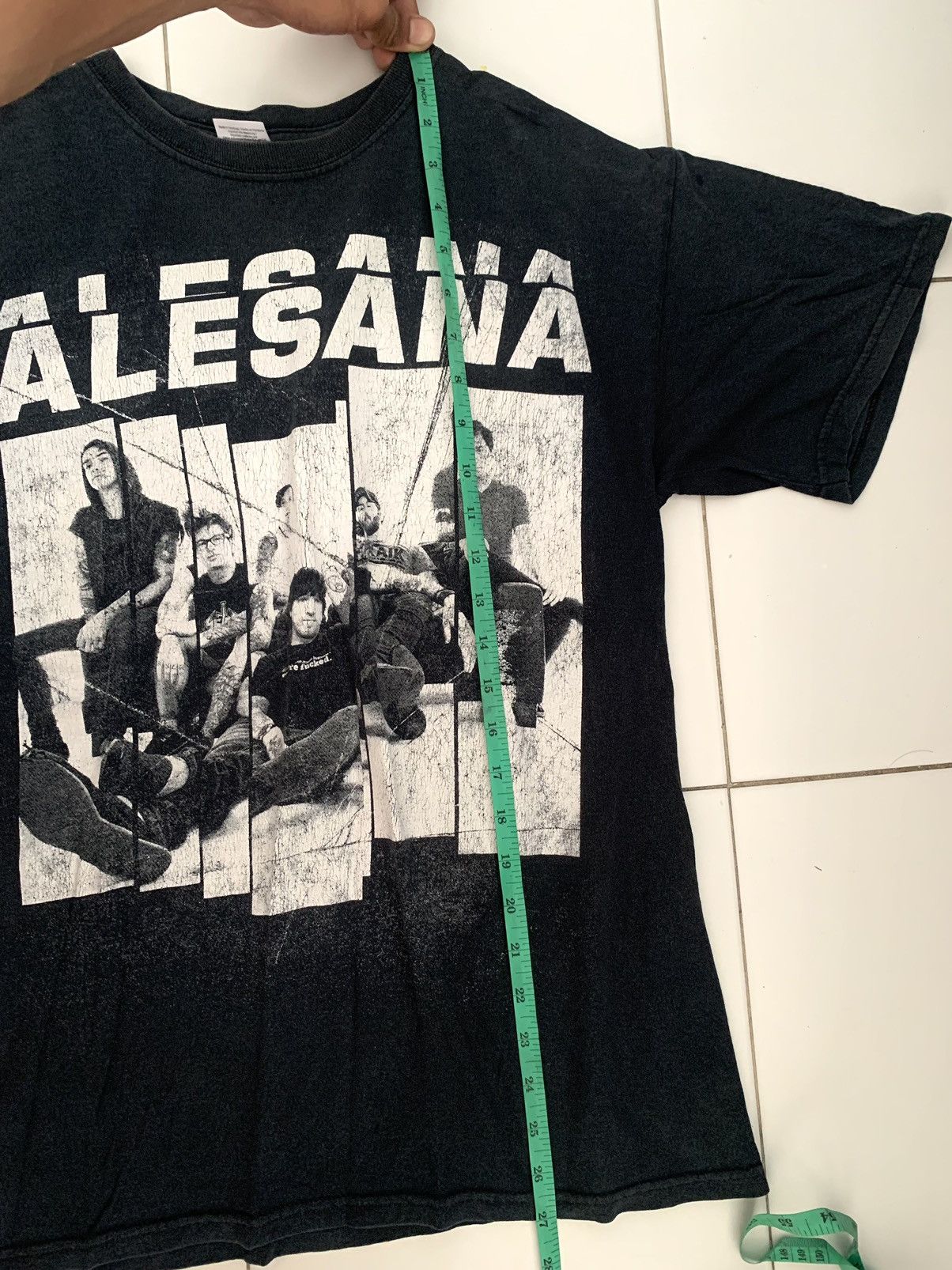 Gildan Alesana Emo band 2000's rare emo band tee Size US M / EU 48-50 / 2 - 3 Thumbnail