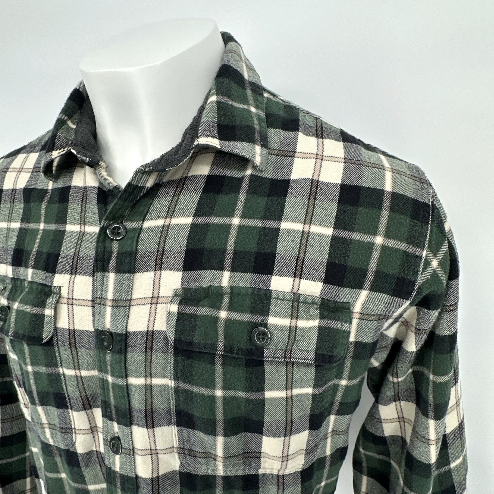 Vintage VINTAGE LL Bean Shirt Mens XL Green Plaid Flannel Lined Button Front Outdoor Casual Size US XL / EU 56 / 4 - 2 Thumbnail