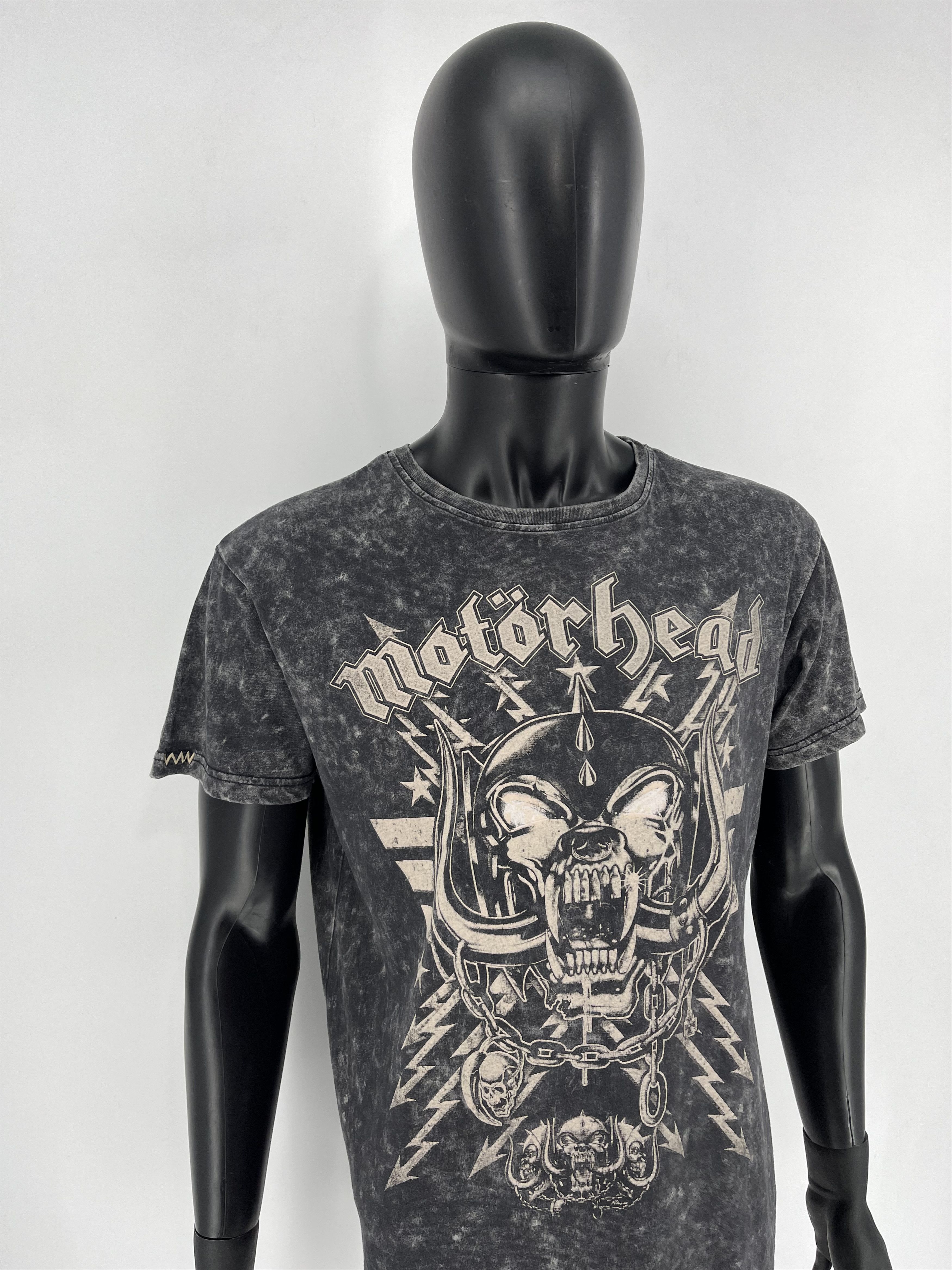 Band Tees Vintage Y2K Motörhead Band Rock Humor T-shirt Streetwear 90s Size US L / EU 52-54 / 3 - 4 Thumbnail