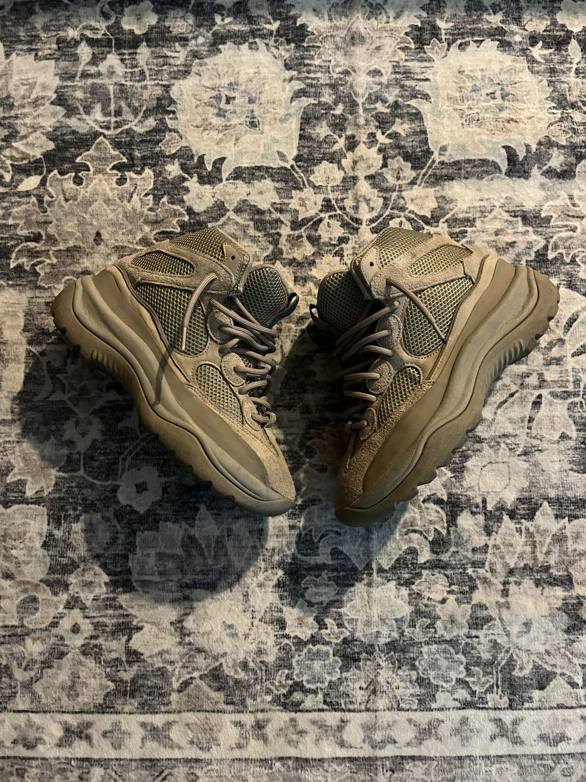 Yeezy Adidas x Yeezy Desert Boots Size US 8.5 / EU 41-42 - 1 Thumbnail